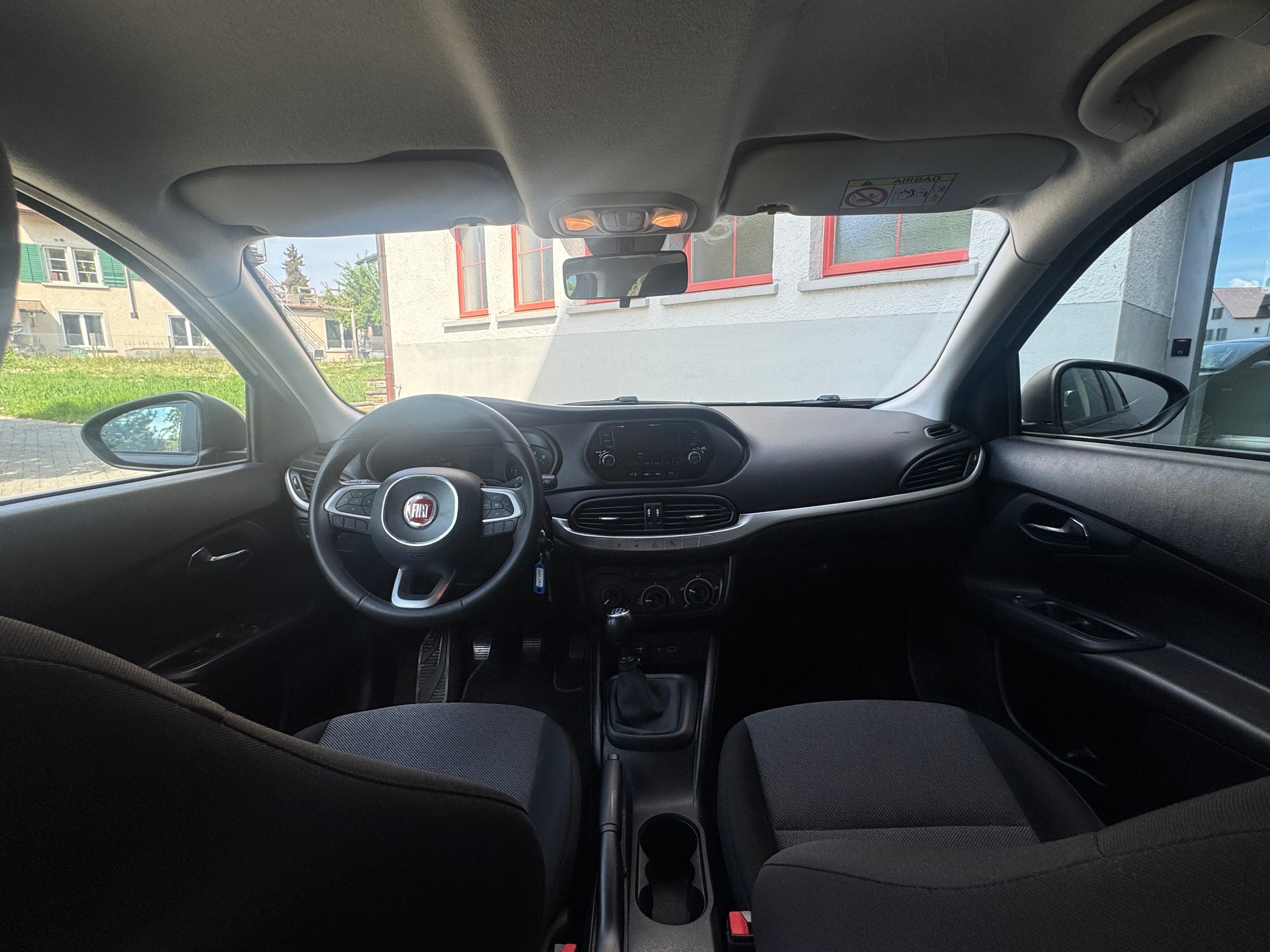 FIAT Tipo 1.4T Station Wagon Street-image-10