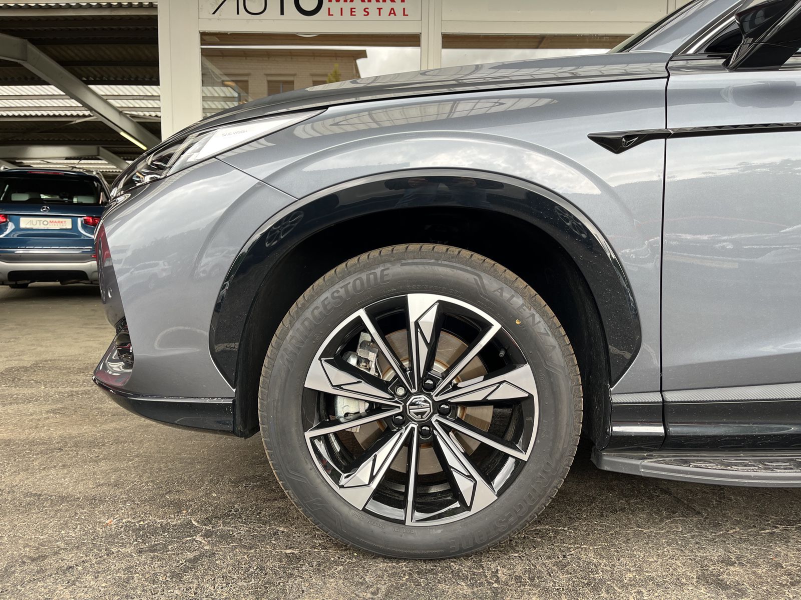 MG HS 1.5 T PHEV Luxury-image-4