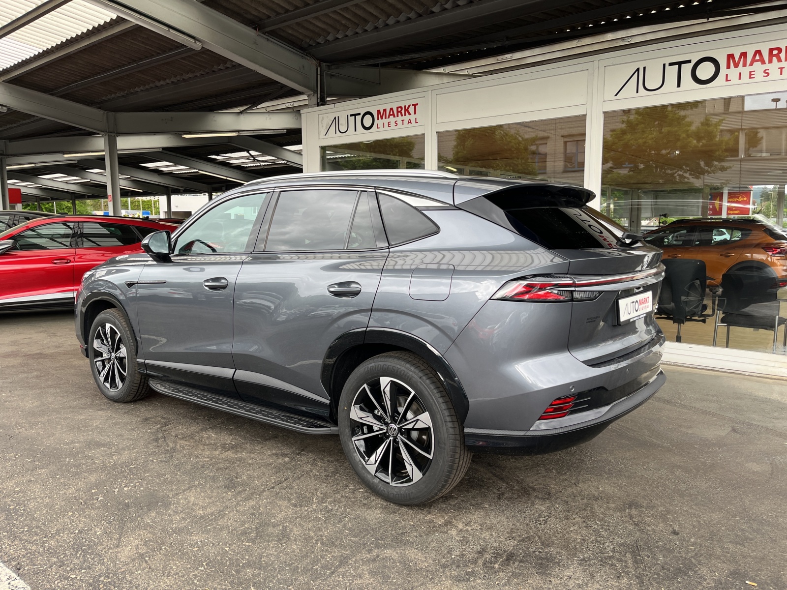 MG HS 1.5 T PHEV Luxury-image-2
