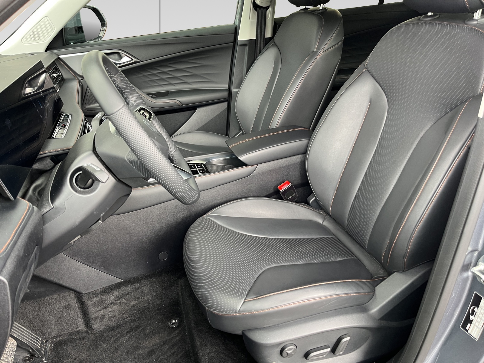 MG HS 1.5 T PHEV Luxury-image-5