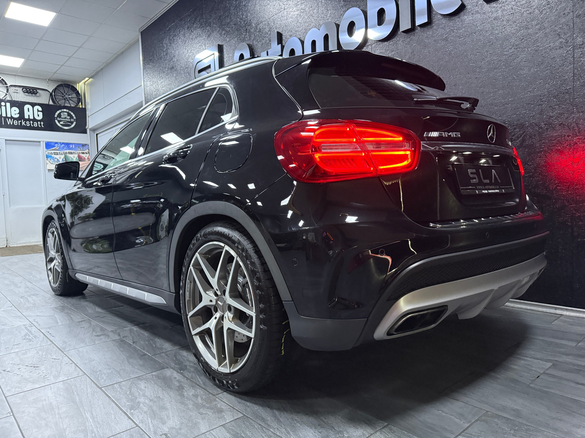 MERCEDES-BENZ GLA 45 AMG 4Matic 7G-DCT-image-6