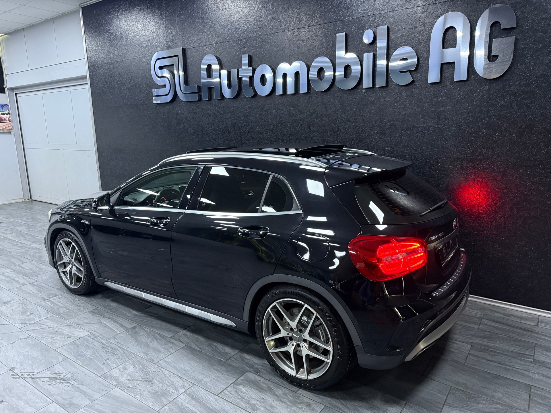 MERCEDES-BENZ GLA 45 AMG 4Matic 7G-DCT-image-5