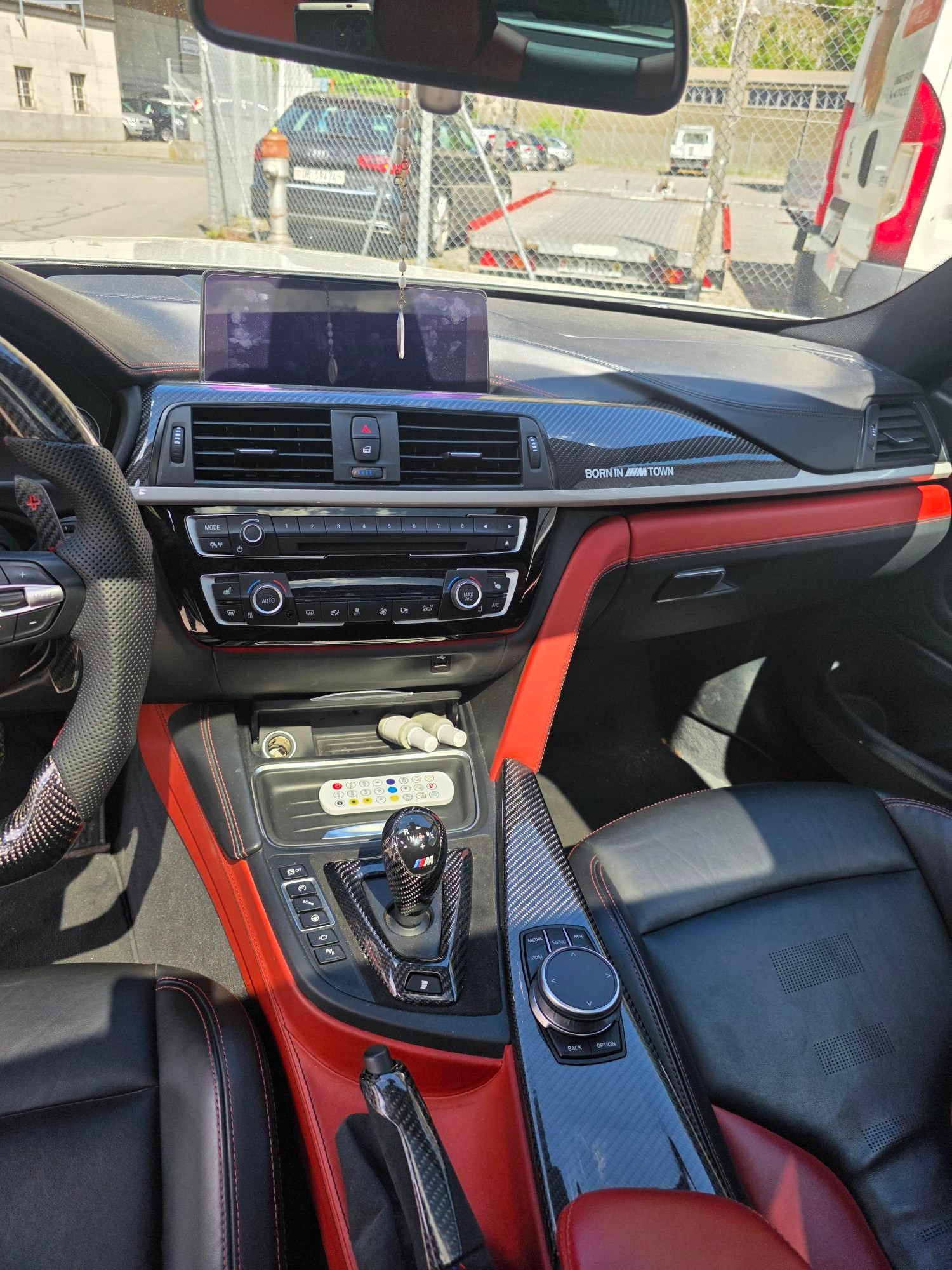 BMW M4 Coupé Competition DKG-image-12