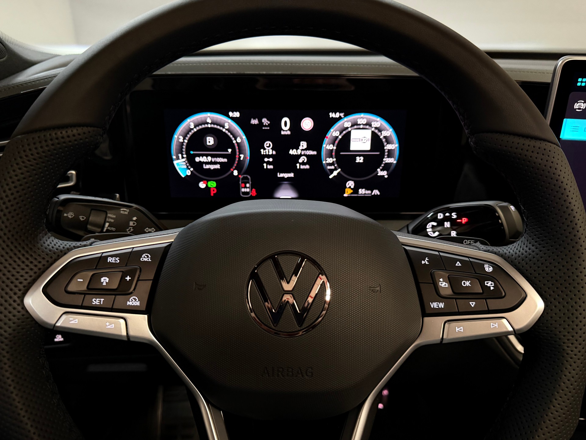 VW Tiguan 2.0 TSI DSG R-Line 4Motion-image-34