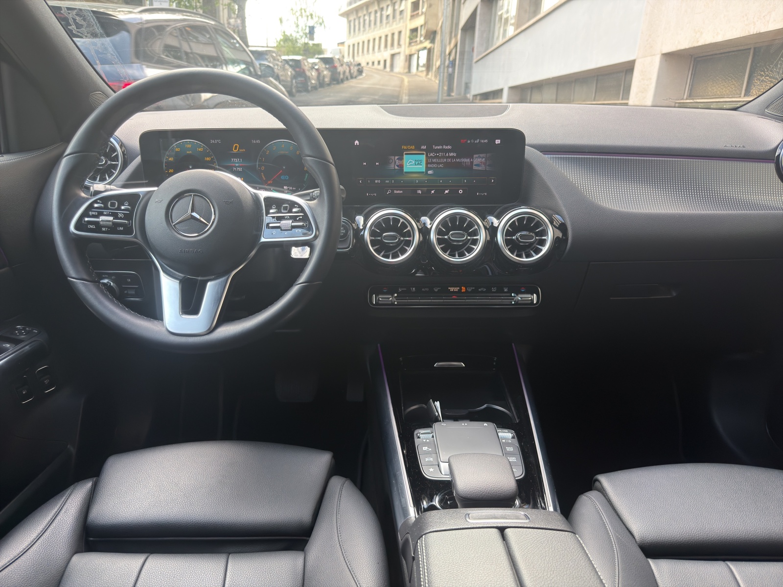 Image MERCEDES-BENZ GLA-250 GLA 250e Progressive 8G-D