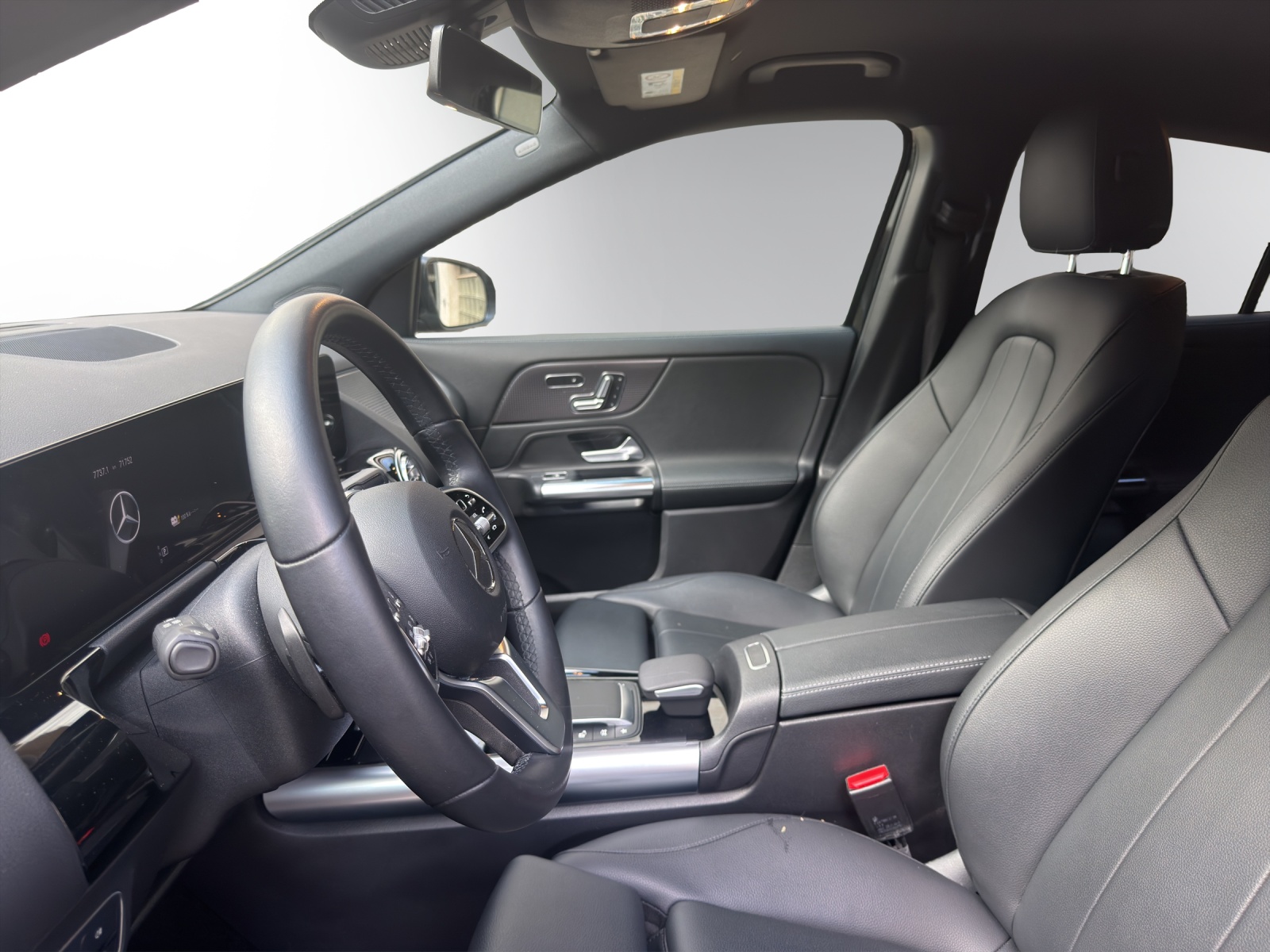Image MERCEDES-BENZ GLA-250 GLA 250e Progressive 8G-D