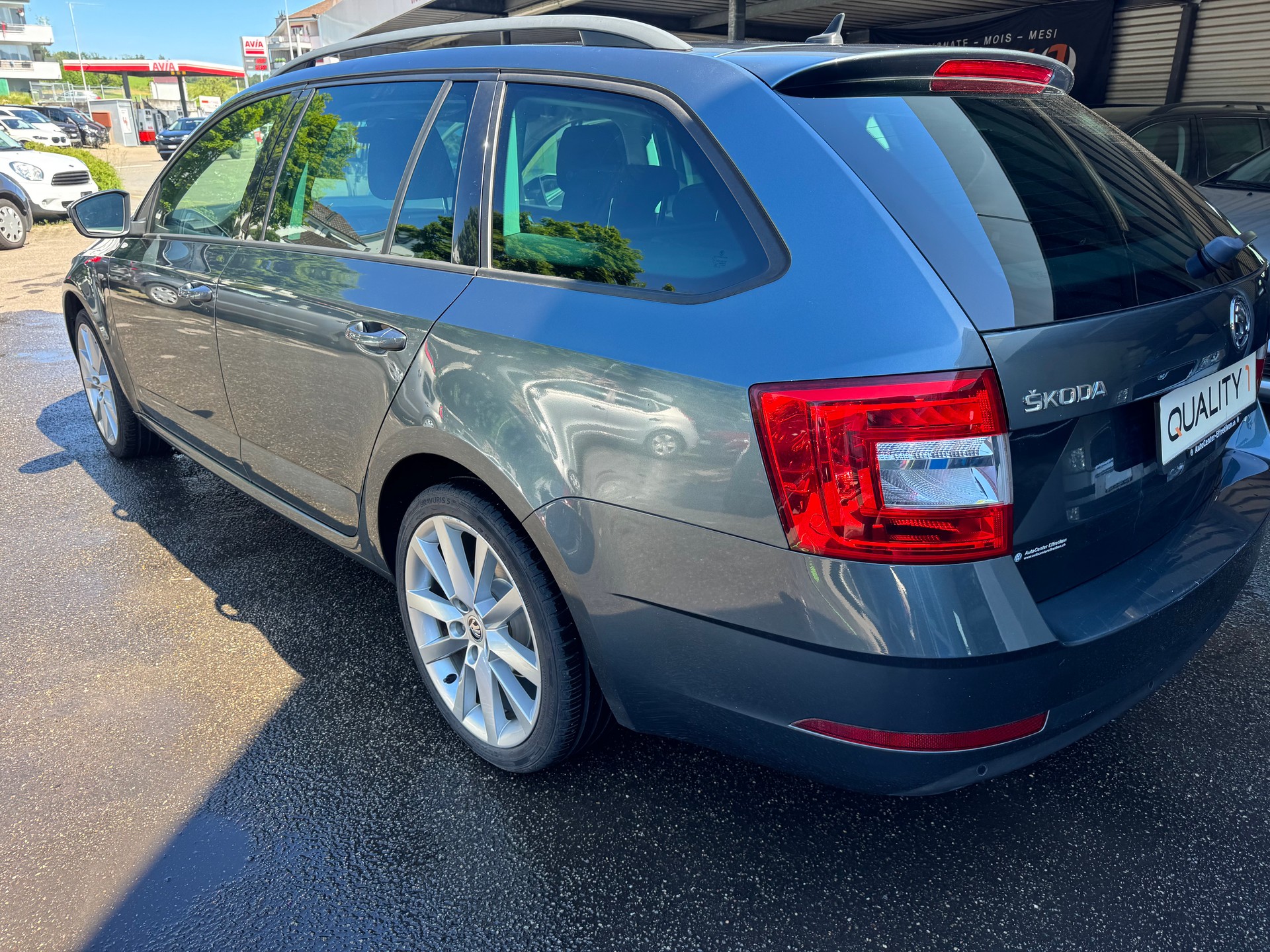 SKODA Octavia Combi 2.0 TSI Clever 4x4 DSG-image-4