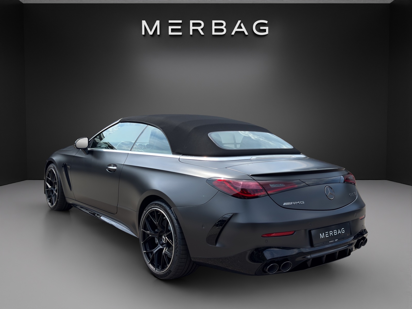 MERCEDES-BENZ CLE AMG 53 Cabrio 4Matic+ 9G-Tronic-image-2