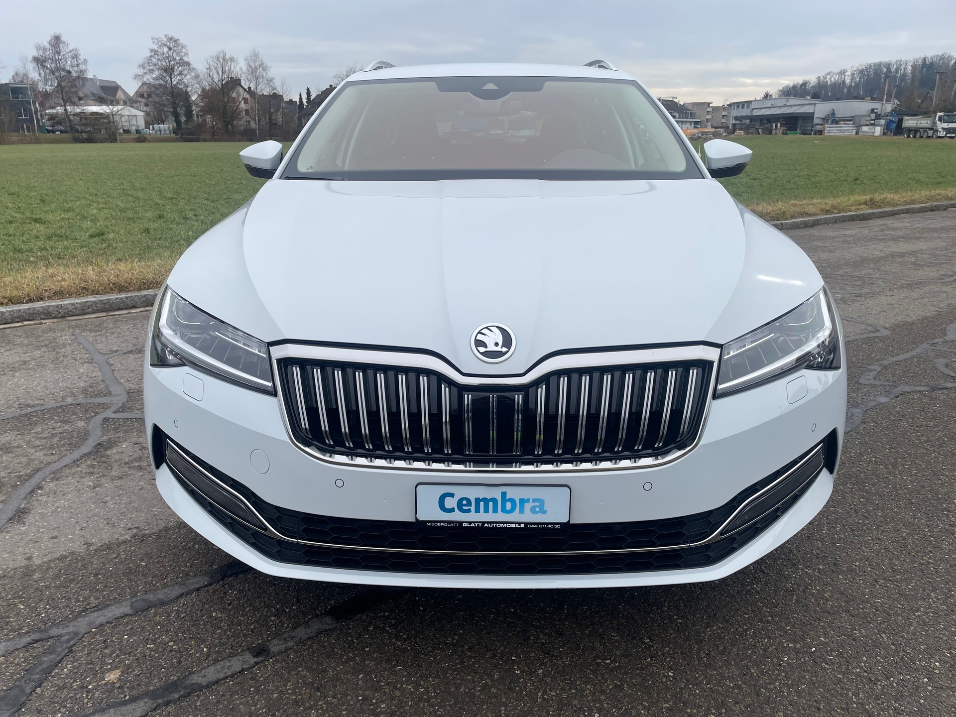 SKODA Superb Combi 2.0 TDi Style 4x4 DSG * MY SKODA PAKET - LEDER ALCANTARA - WEISS METALLIC - AHK 2200kg *-image-8