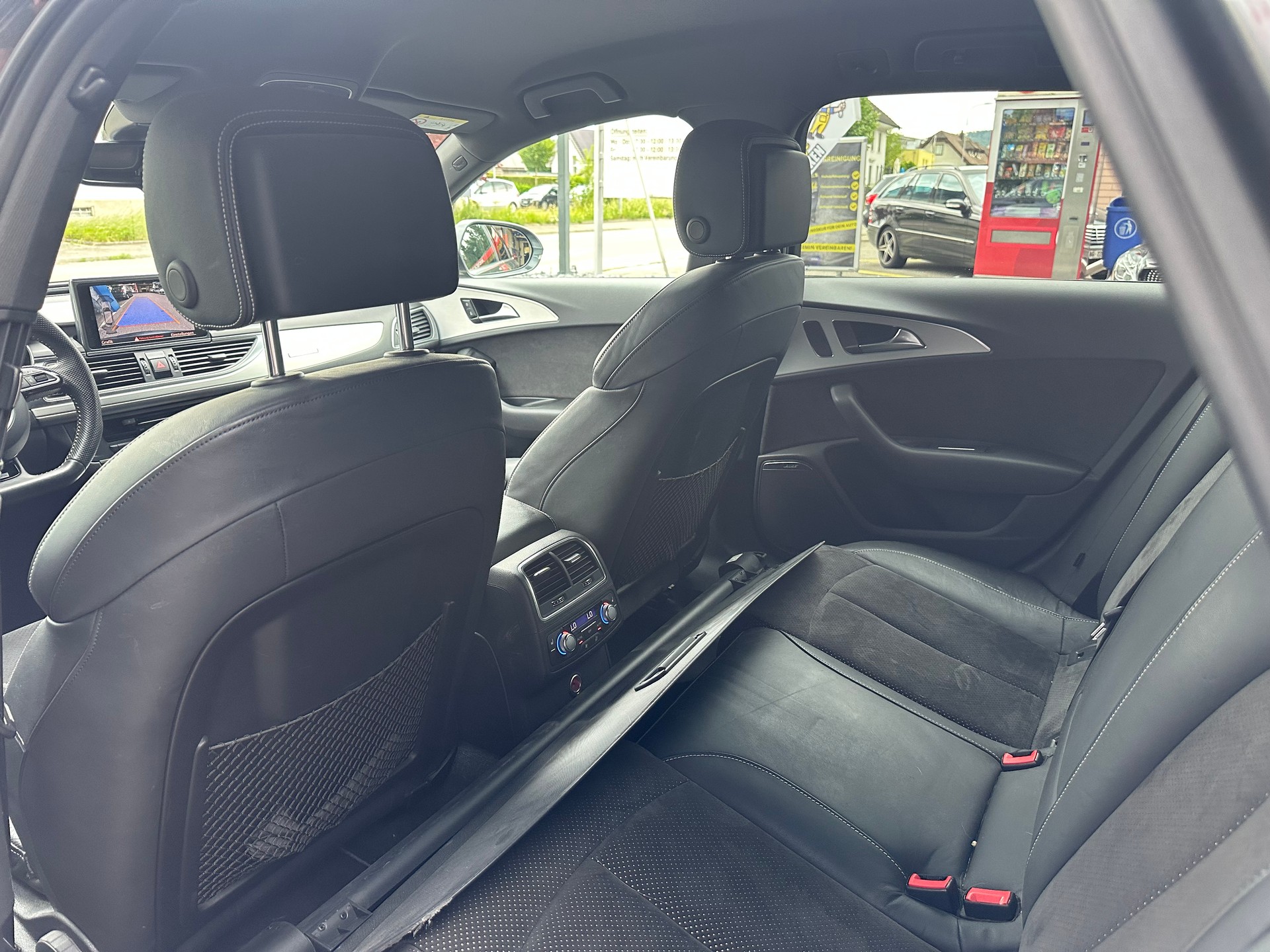 AUDI A6 Avant 3.0 TDI V6 quattro S-tronic-image-11