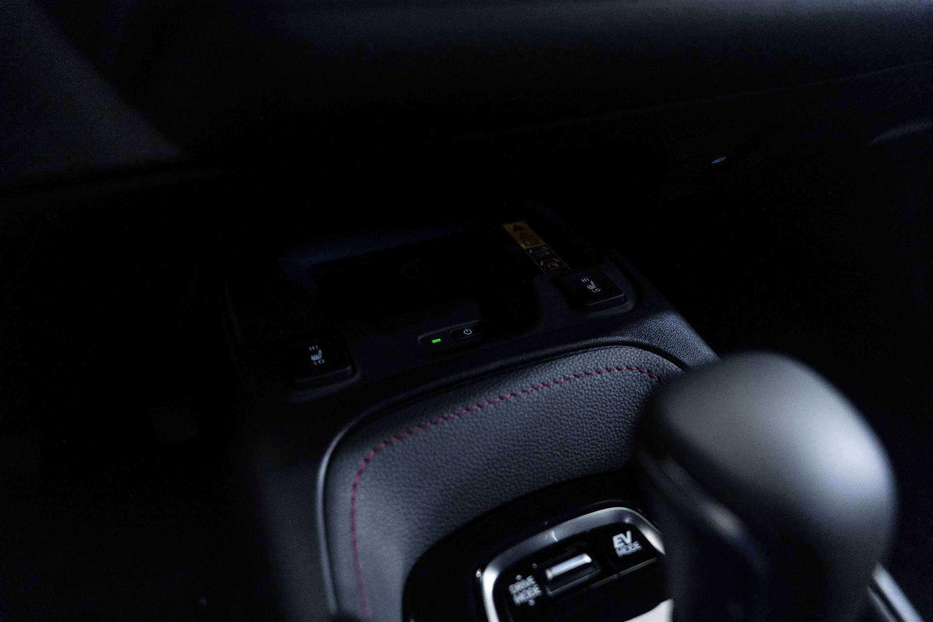 TOYOTA Corolla Touring Sports 2.0 HSD GR Sport e-CVT Automat-image-22