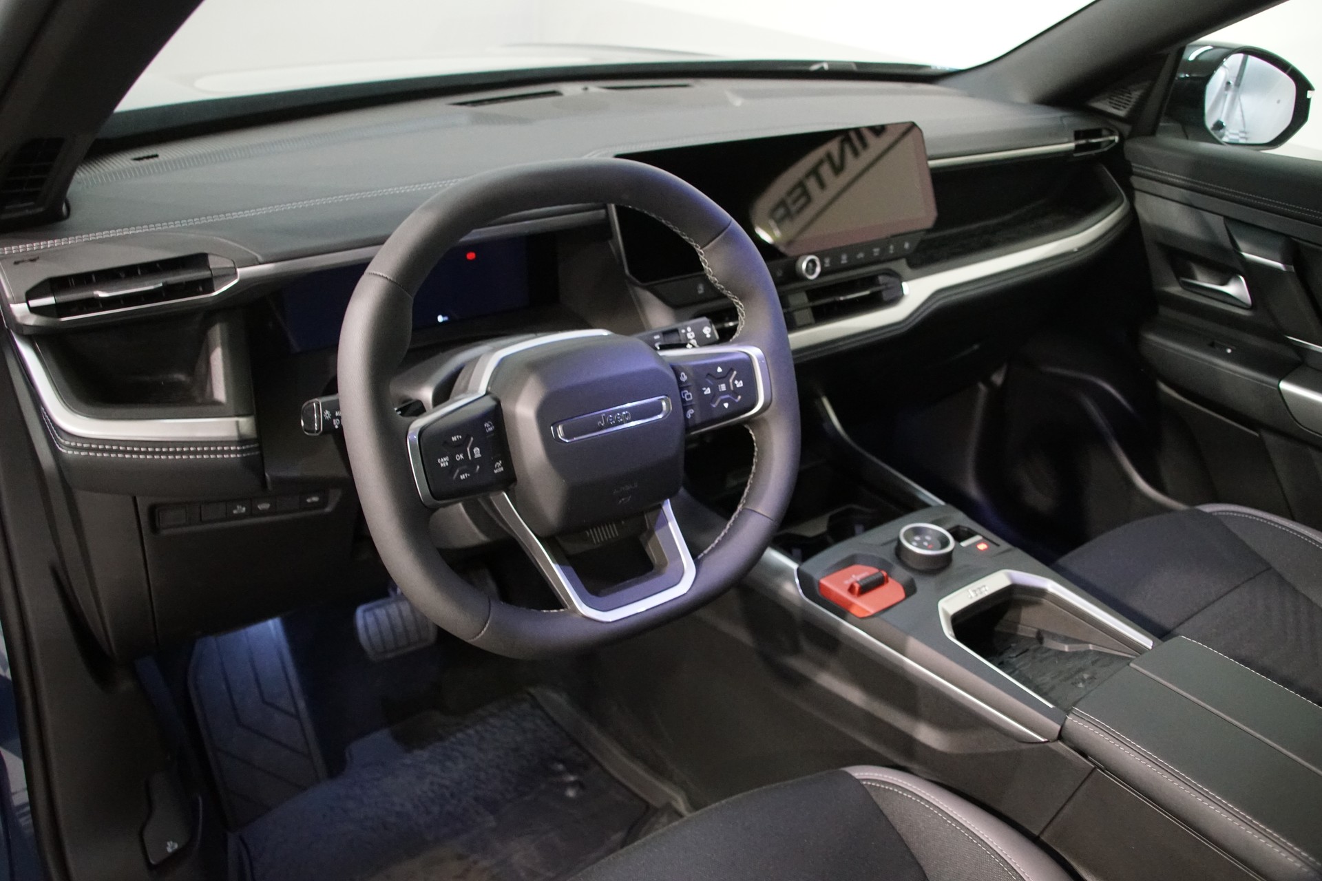 JEEP Compass 1.2 T e-Hybrid First Edition-image-12