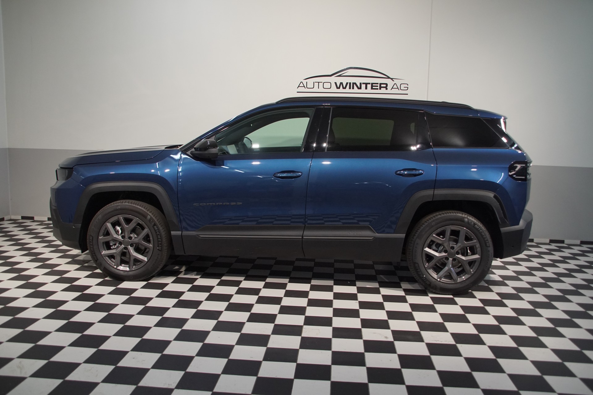 JEEP Compass 1.2 T e-Hybrid First Edition-image-9