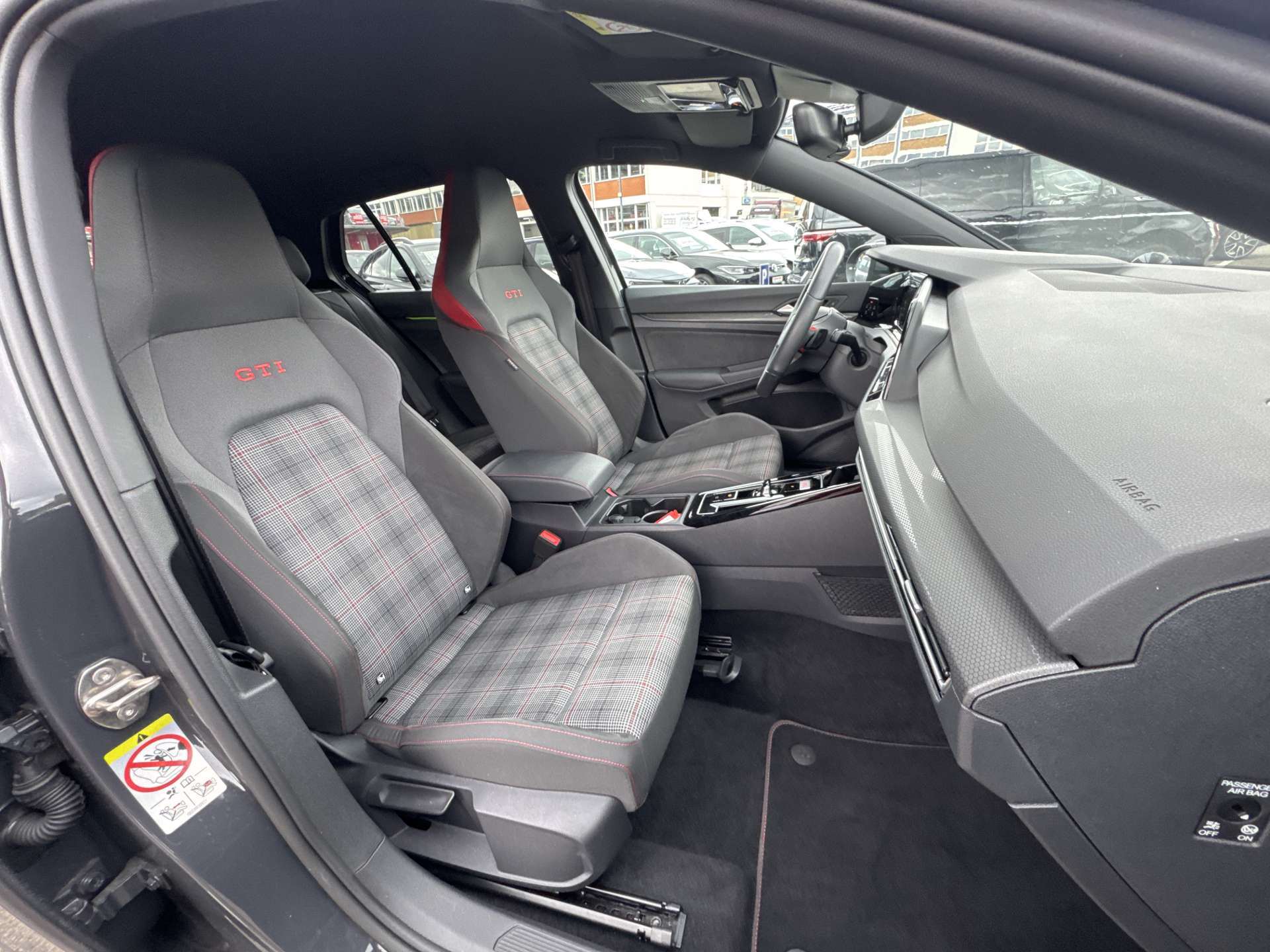 VW Golf 2.0 TSi GTi DSG-Automat 245PS-image-12