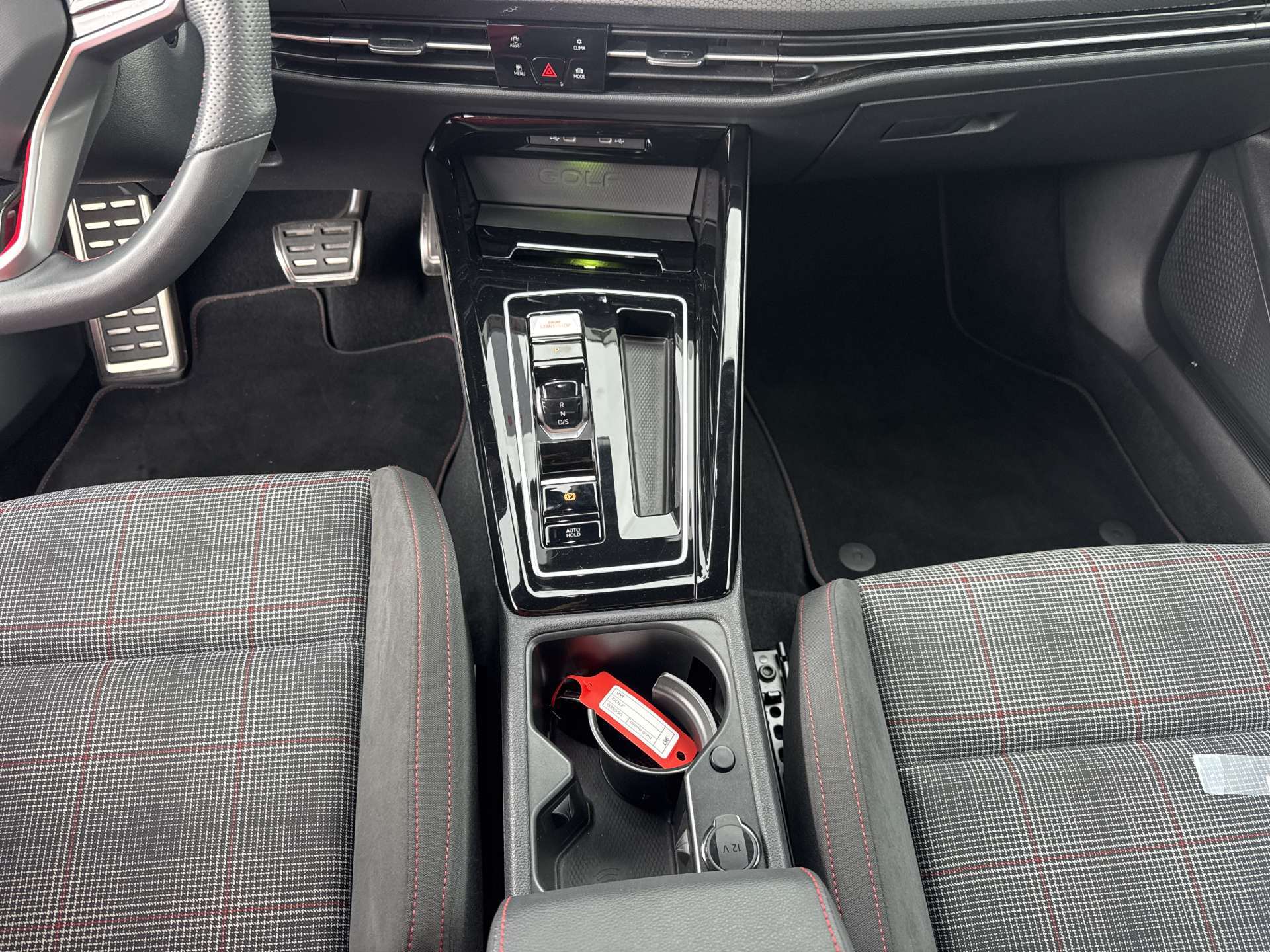 VW Golf 2.0 TSi GTi DSG-Automat 245PS-image-11