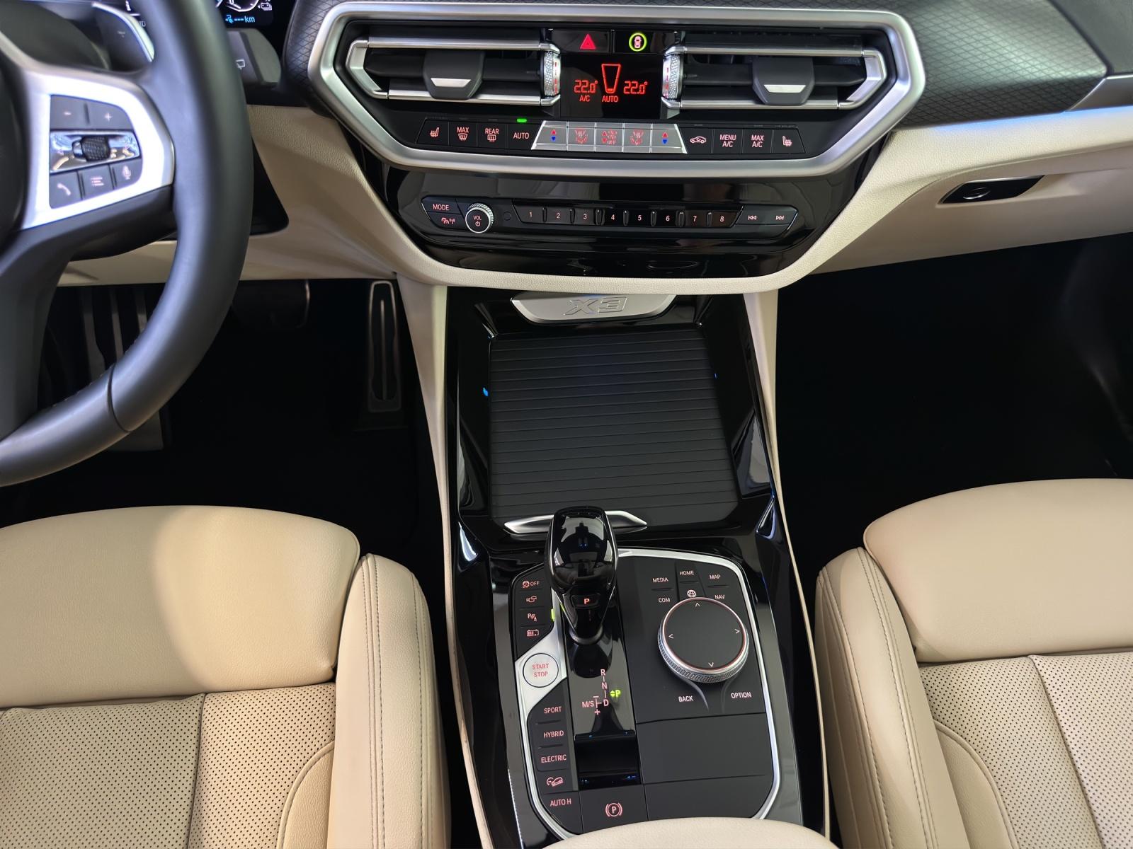 BMW X3 30e xDrive M-SportPaket-image-14