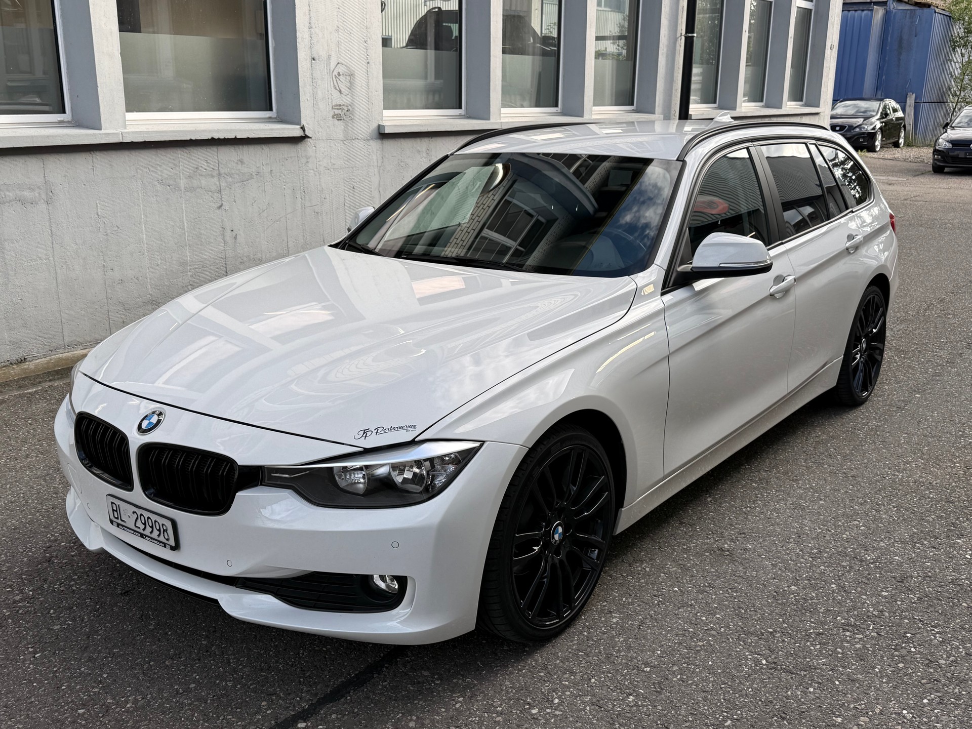 BMW 316d Touring Business Steptronic-image-1