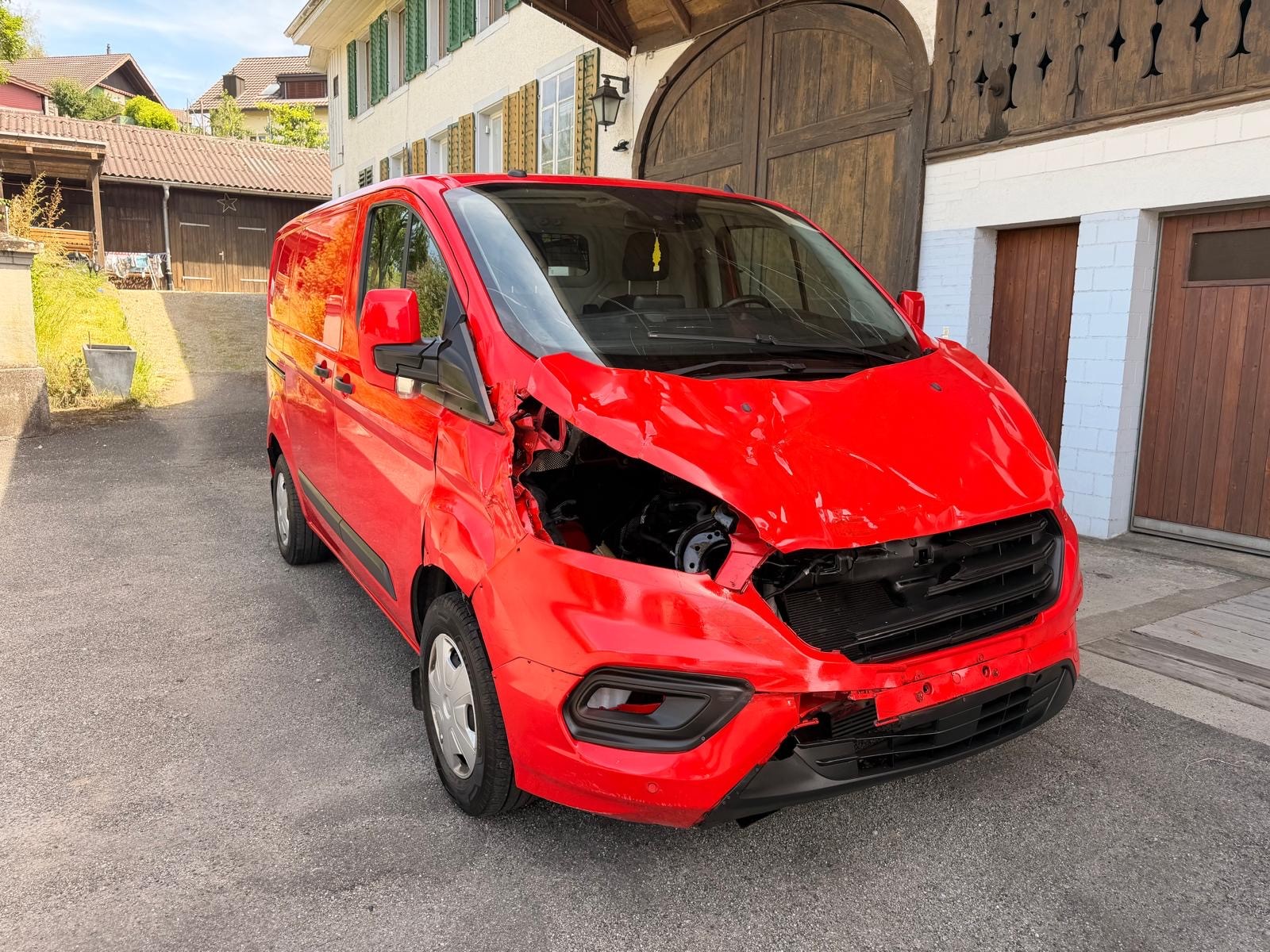 FORD Transit Custom Van 300 L1H1 Ambiente-image-6