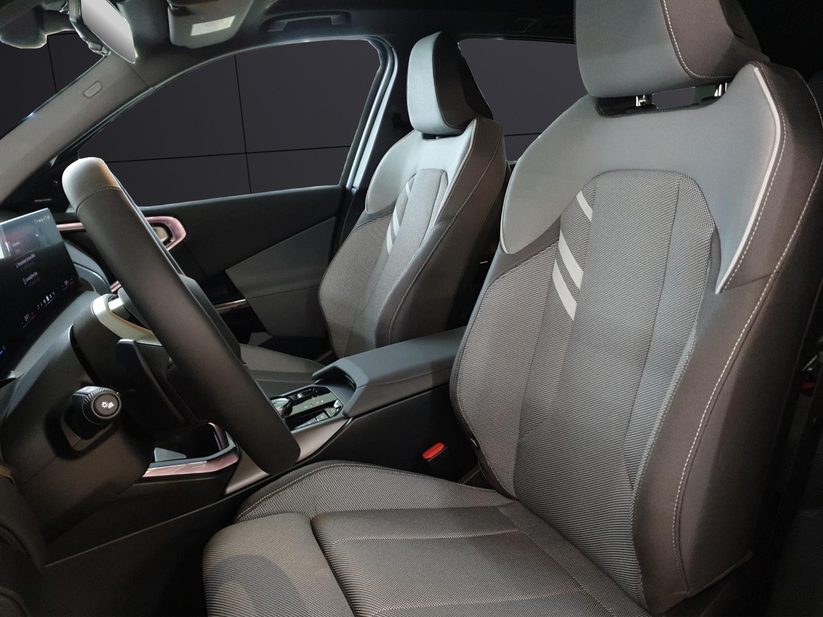 BMW X3 30e xDrive-image-10