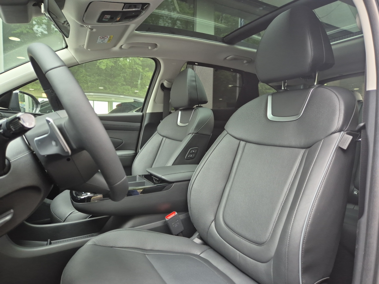 HYUNDAI Tucson 1.6 T-GDi HEV Vertex Swiss Edition 4WD-image-5