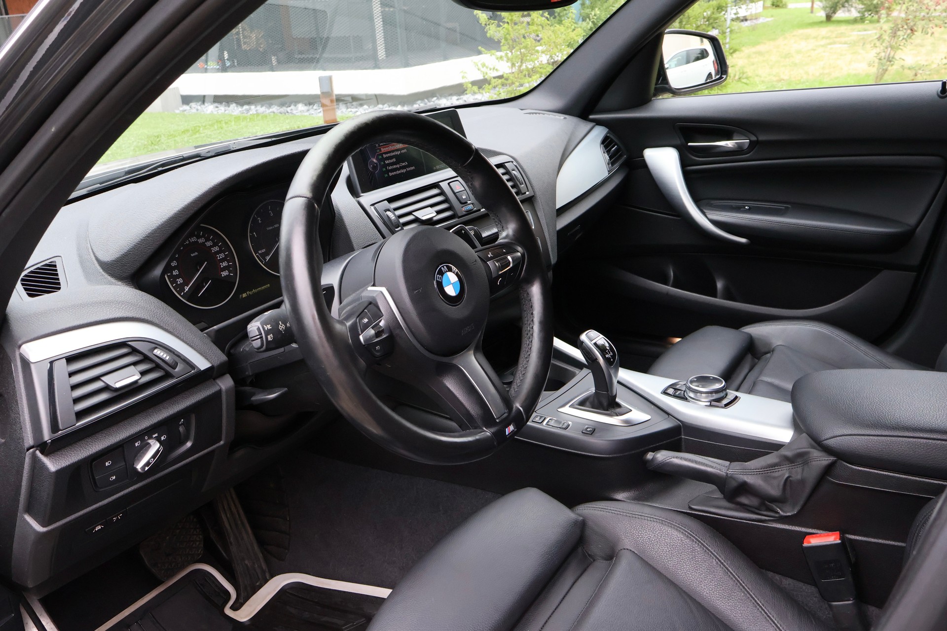 BMW 125d M Sport Steptronic-image-4