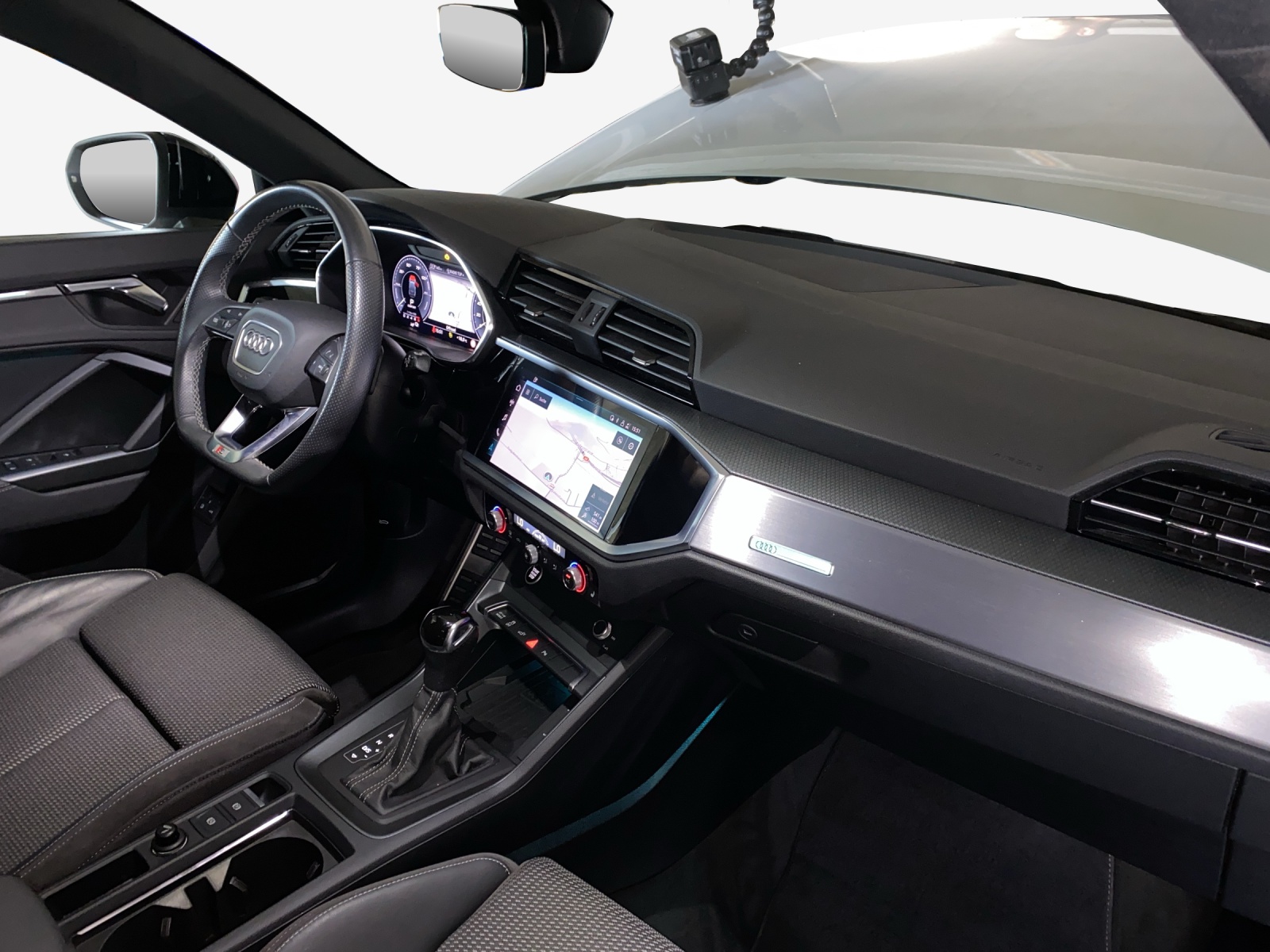AUDI Q3 Sportback 45 TFSI e S line S-tronic-image-14