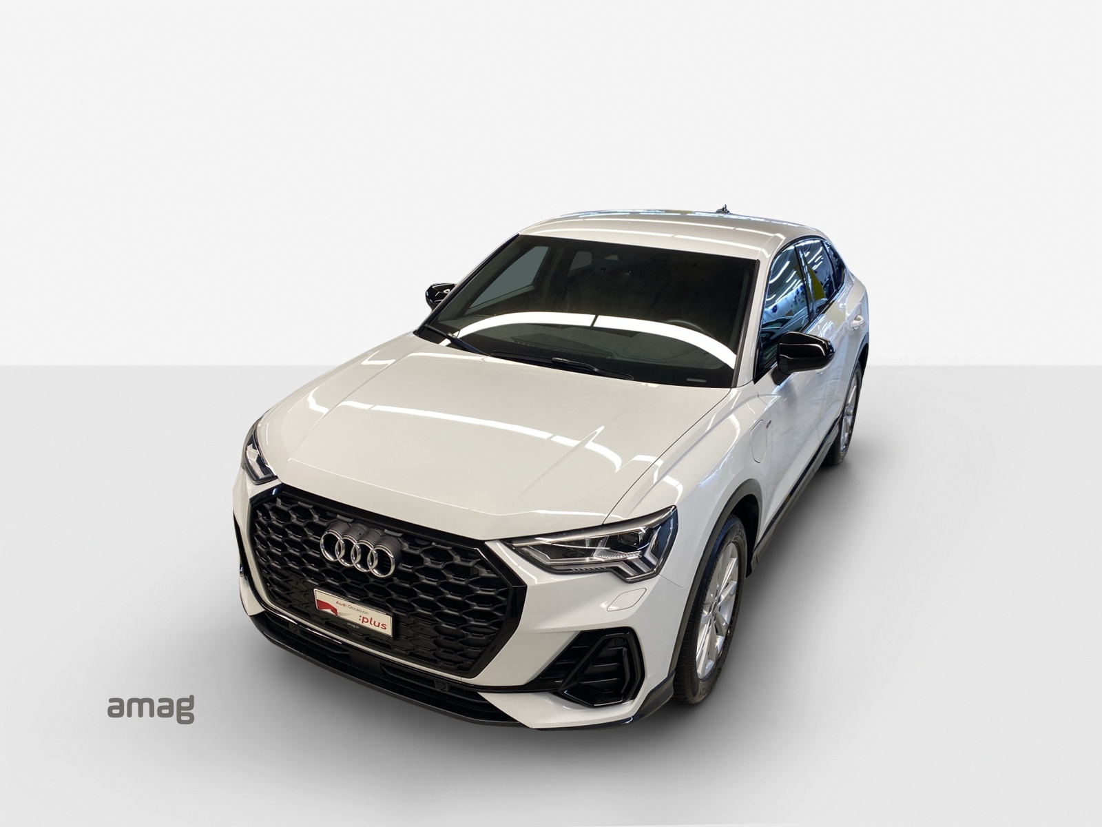 AUDI Q3 Sportback 45 TFSI e S line S-tronic-image-16
