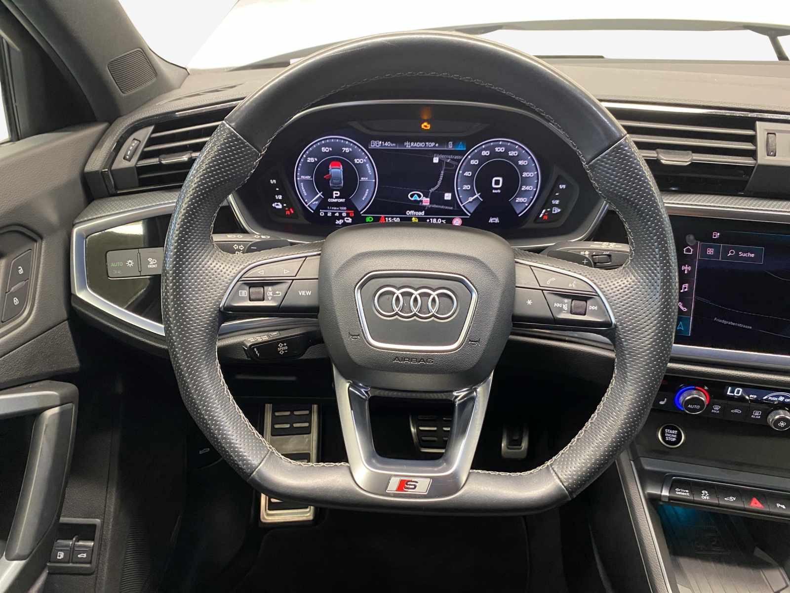 AUDI Q3 Sportback 45 TFSI e S line S-tronic-image-10