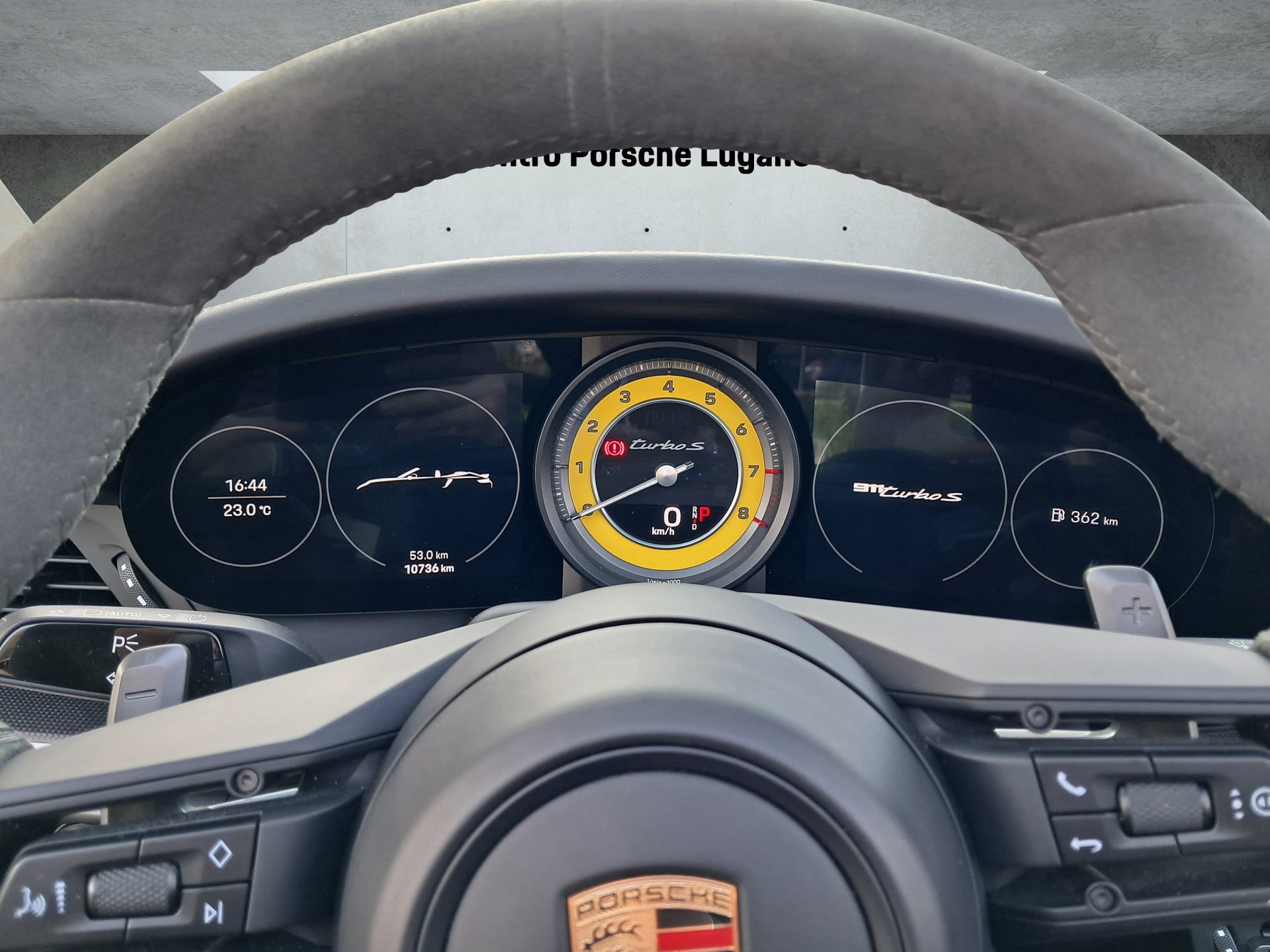PORSCHE Cayenne E-Hybrid (MY24)-image-13