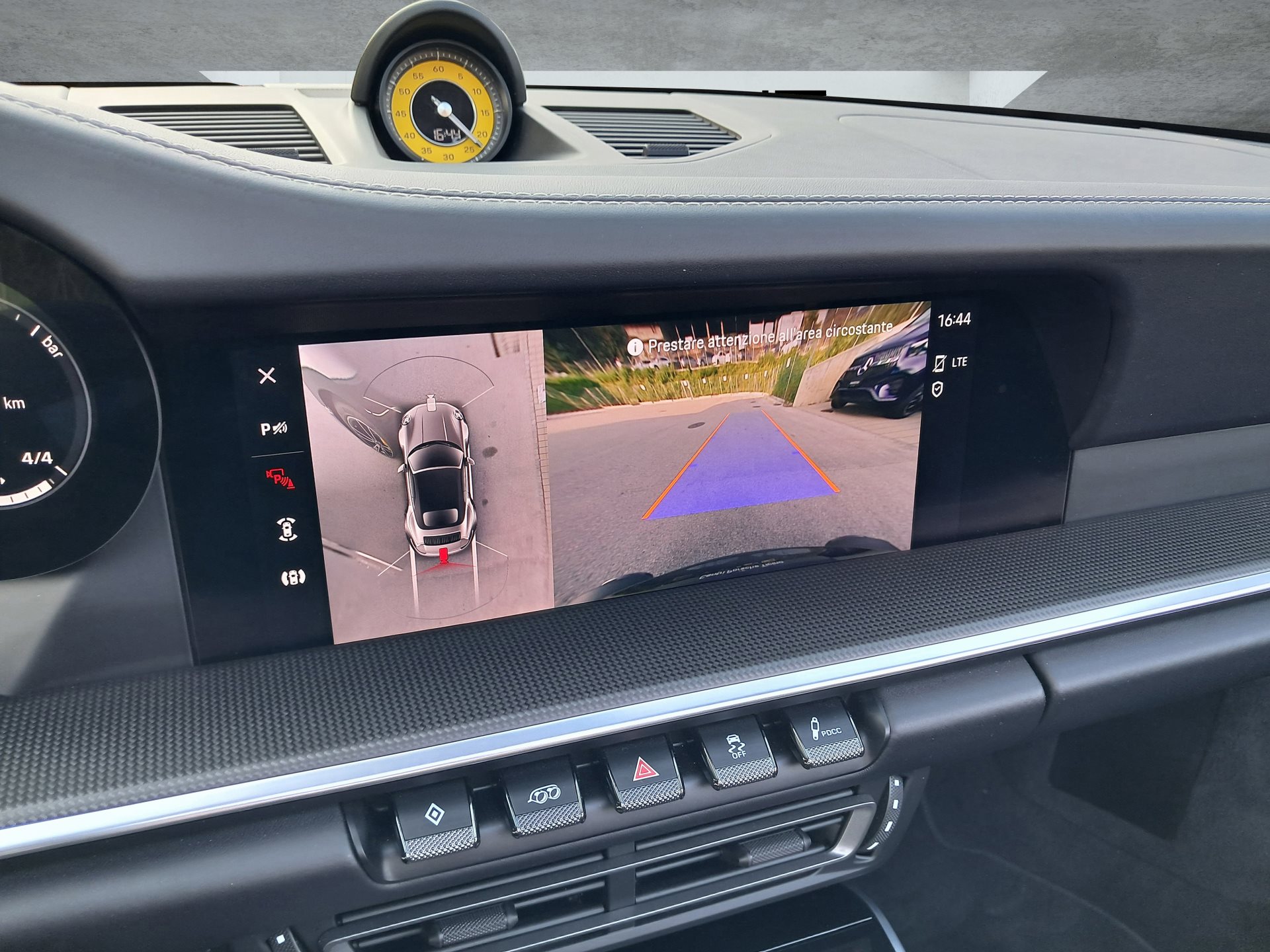 PORSCHE Cayenne E-Hybrid (MY24)-image-12