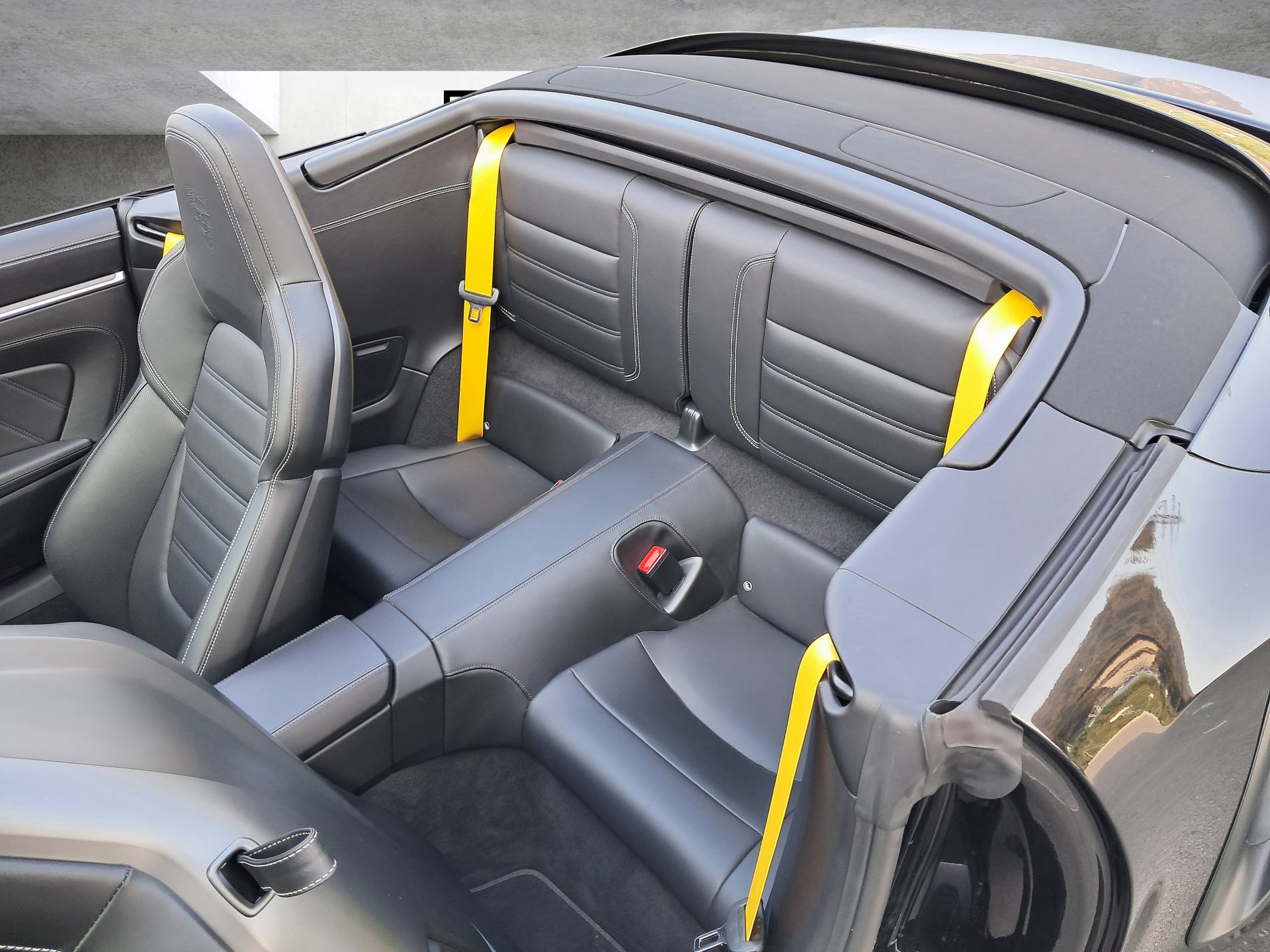 PORSCHE Cayenne E-Hybrid (MY24)-image-19
