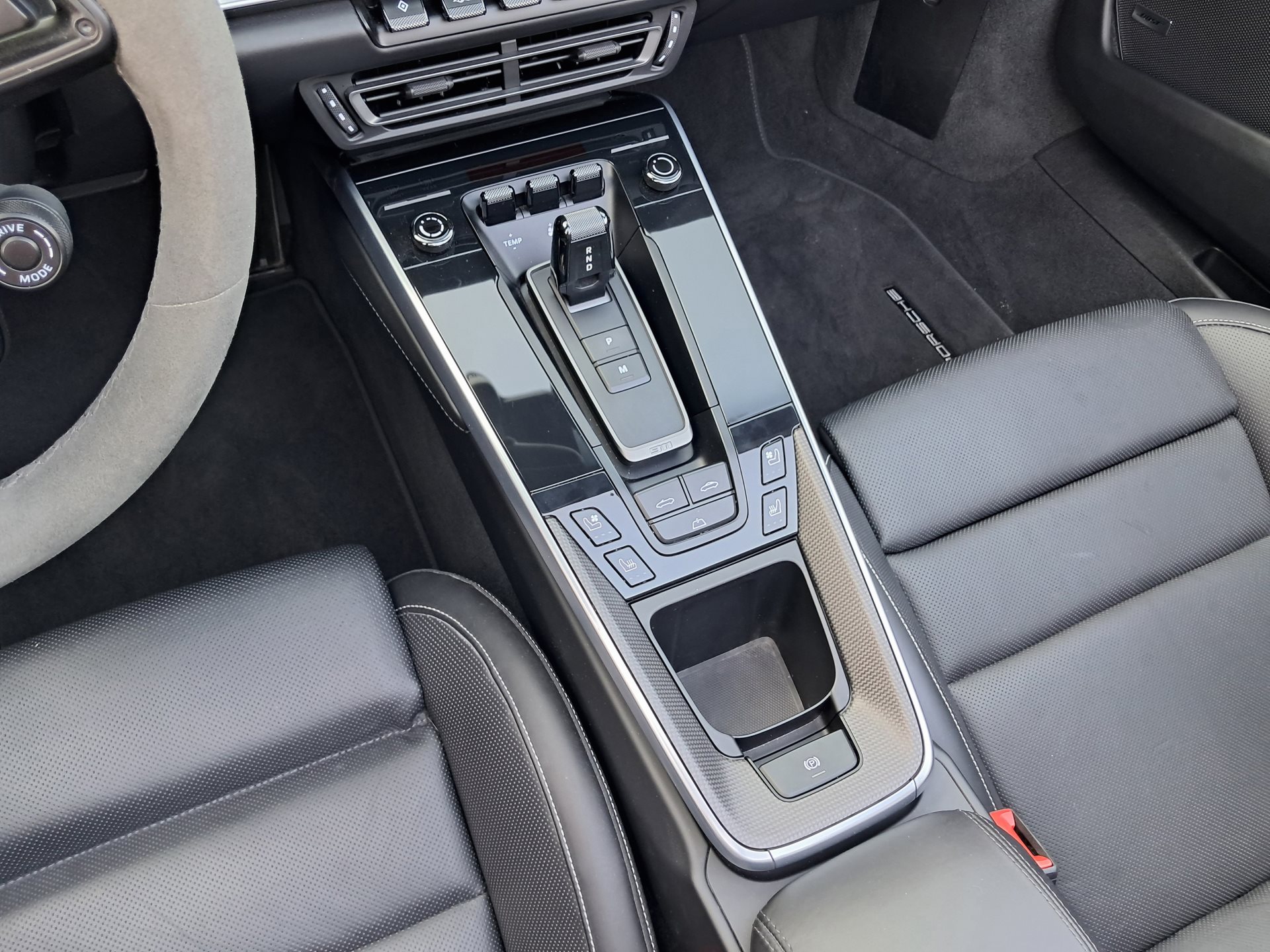 PORSCHE Cayenne E-Hybrid (MY24)-image-22