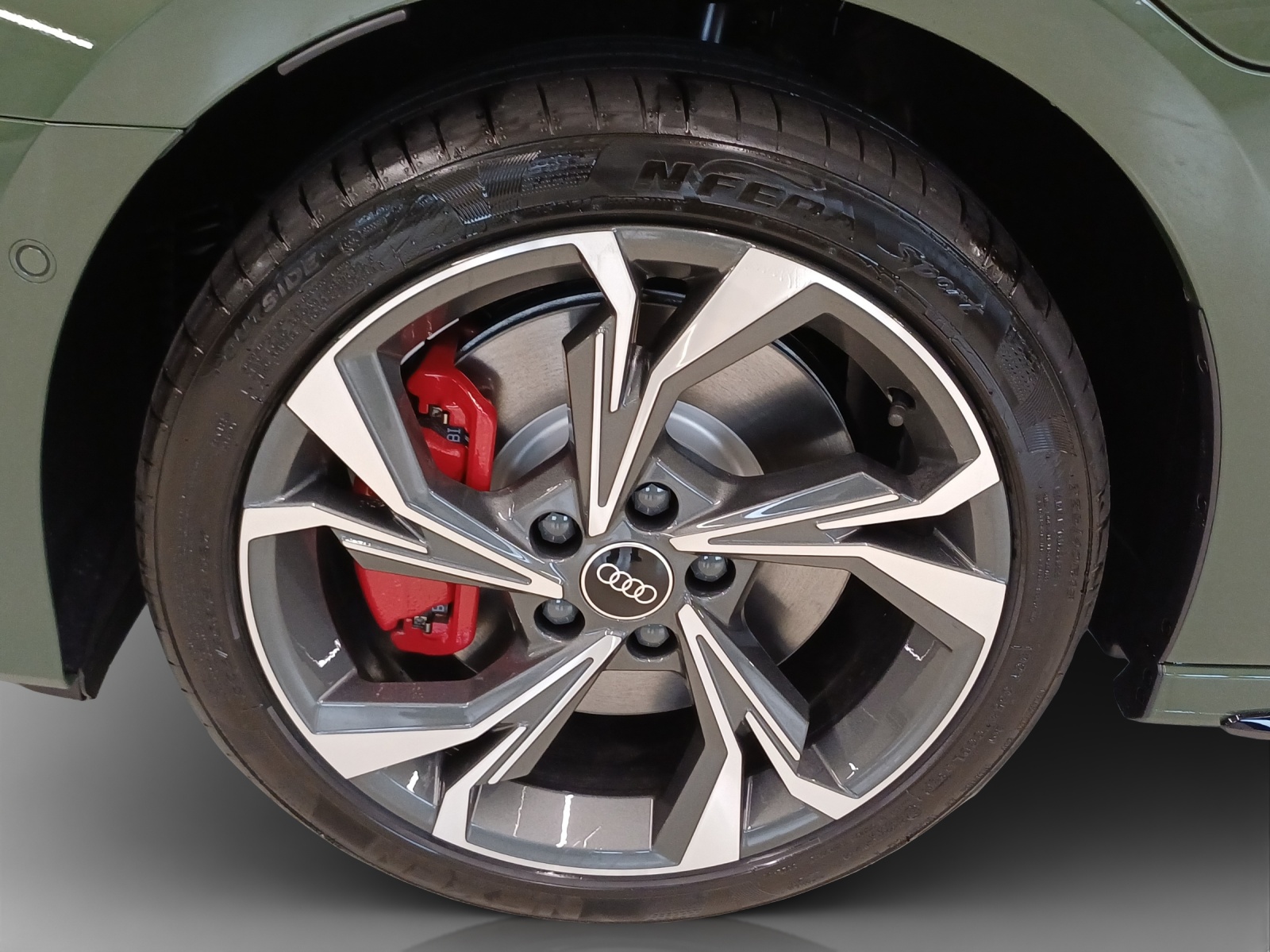 AUDI A3 Sportback TFSI e 200 kW S line Attraction S tronic-image-13