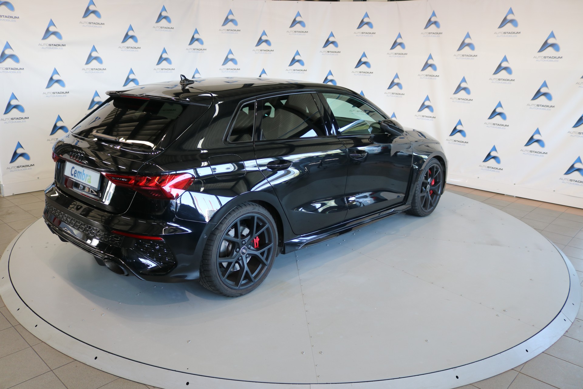 AUDI RS3 Sportback 2.5 TSI quattro S-tronic-image-25