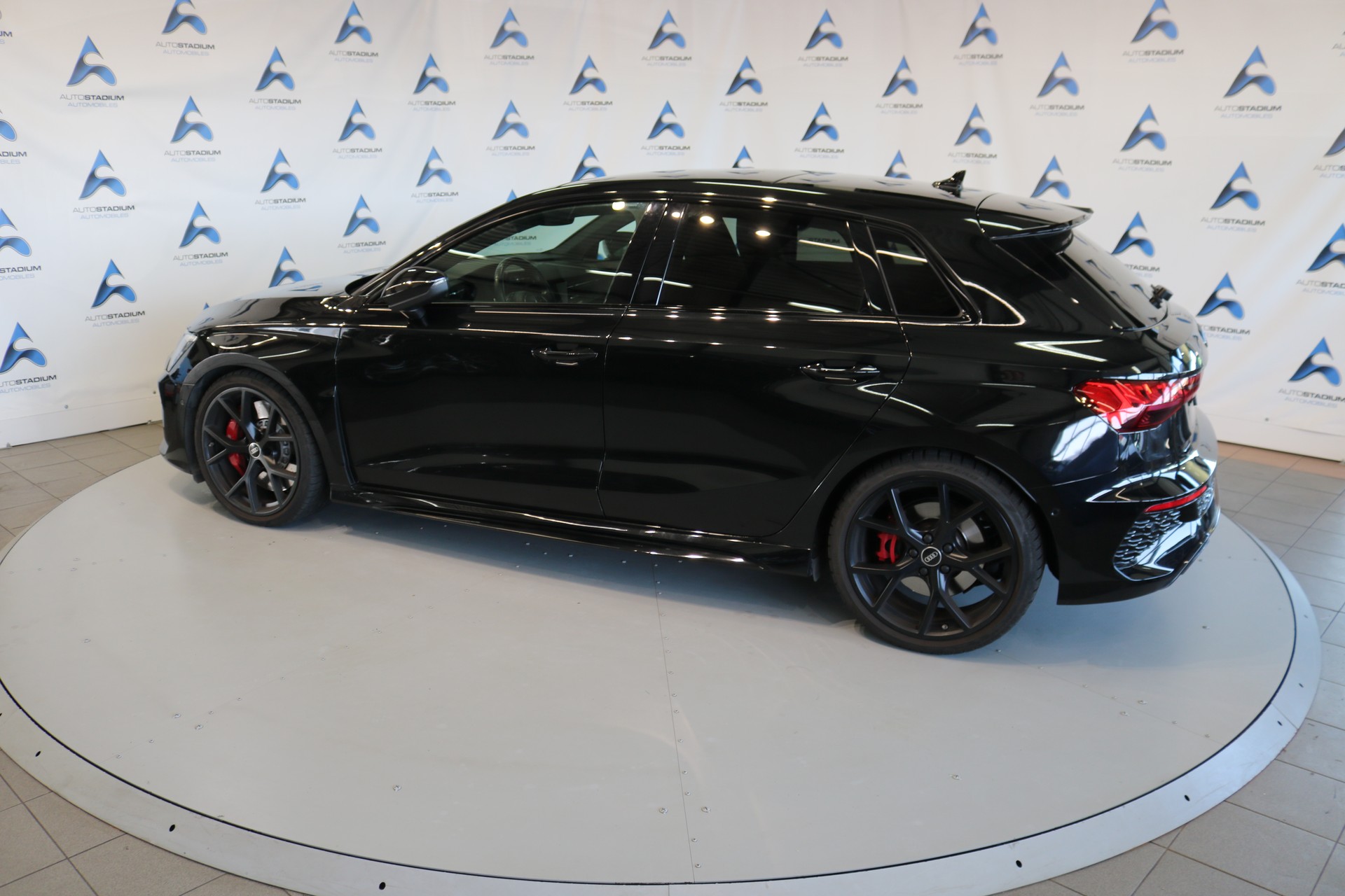AUDI RS3 Sportback 2.5 TSI quattro S-tronic-image-18