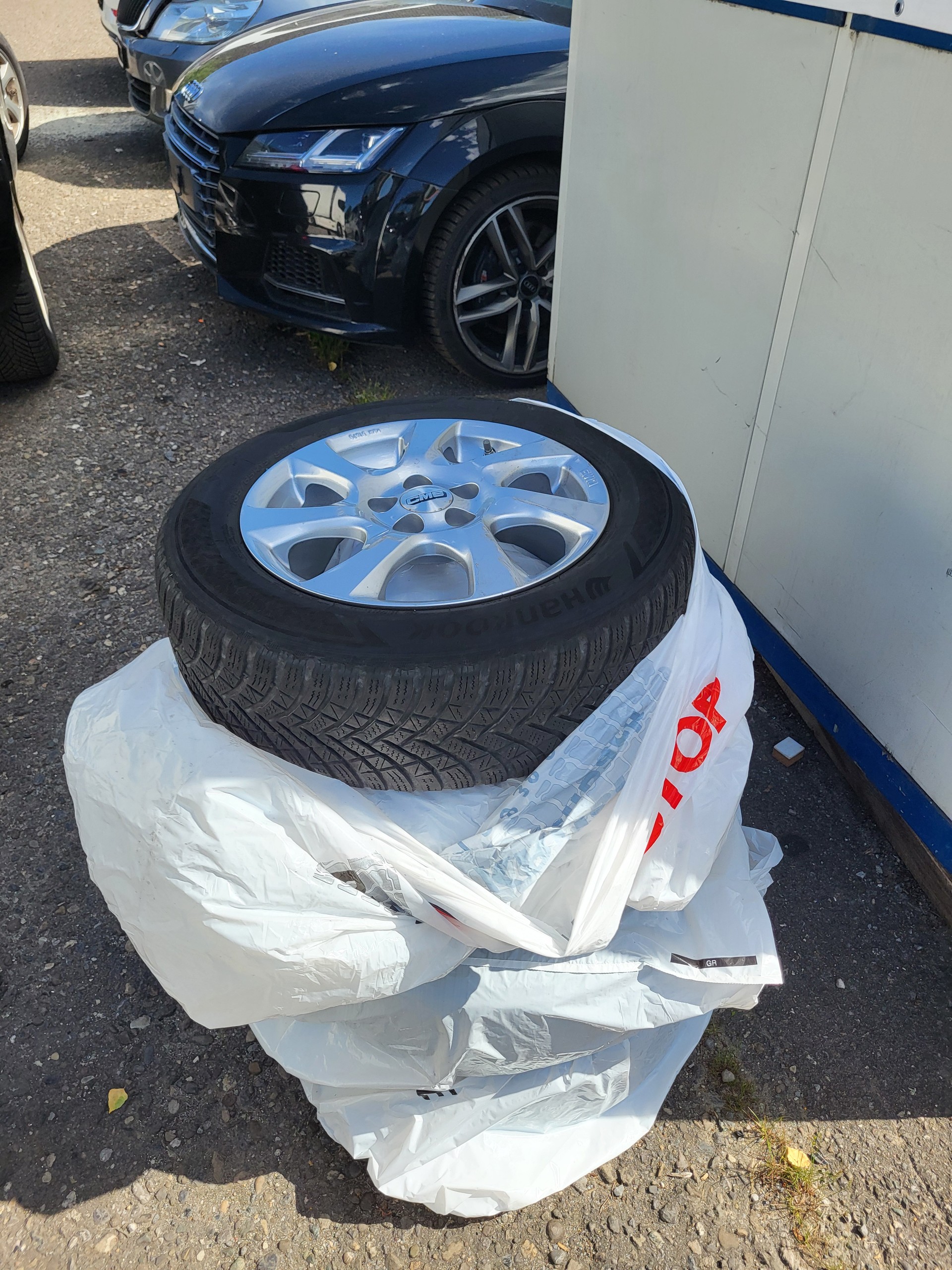 TOYOTA Yaris 1.5 Comfort e-CVT-image-2