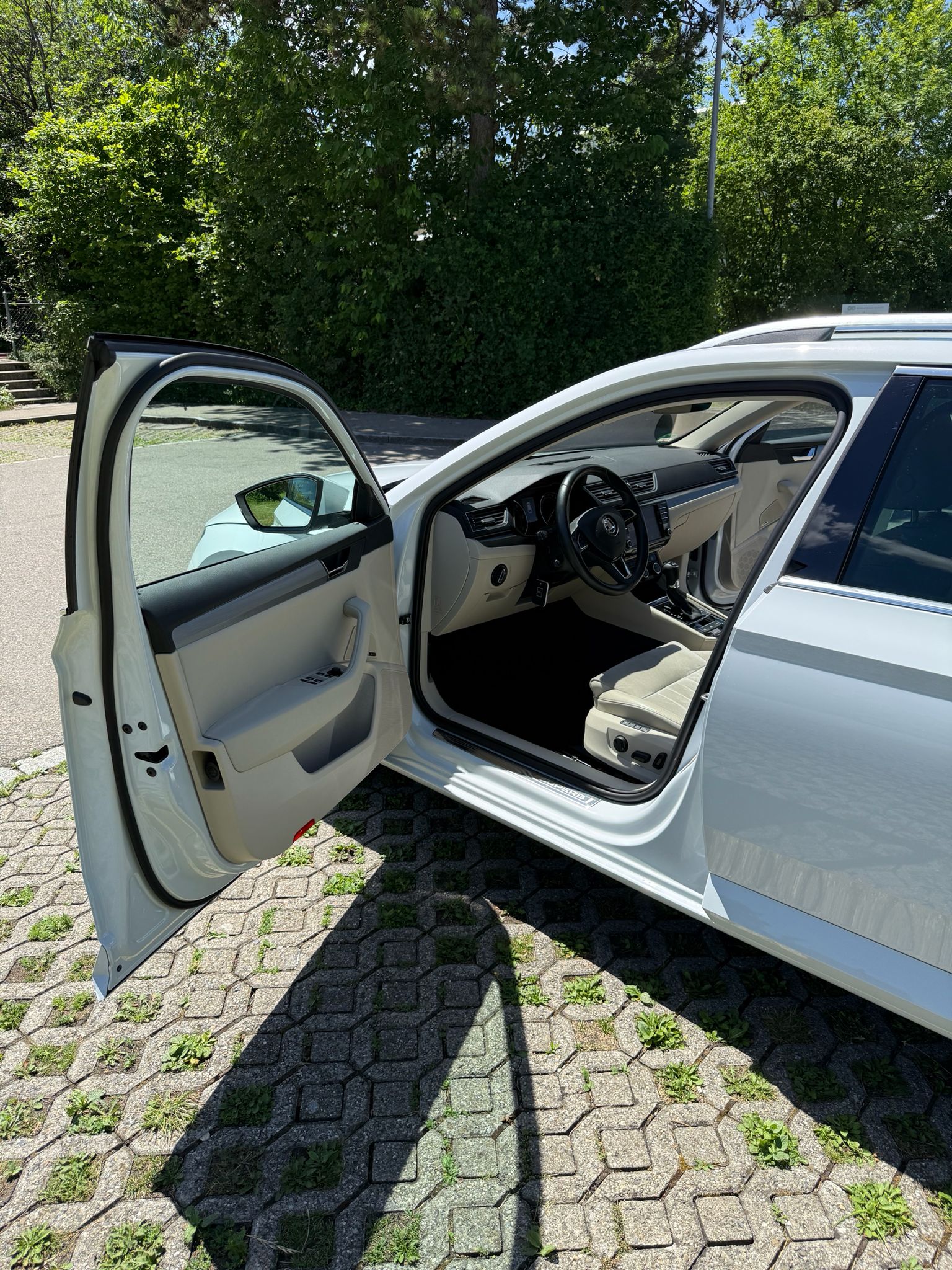 SKODA 2.0 TDI 190 Style 4x4 DSG-image-14