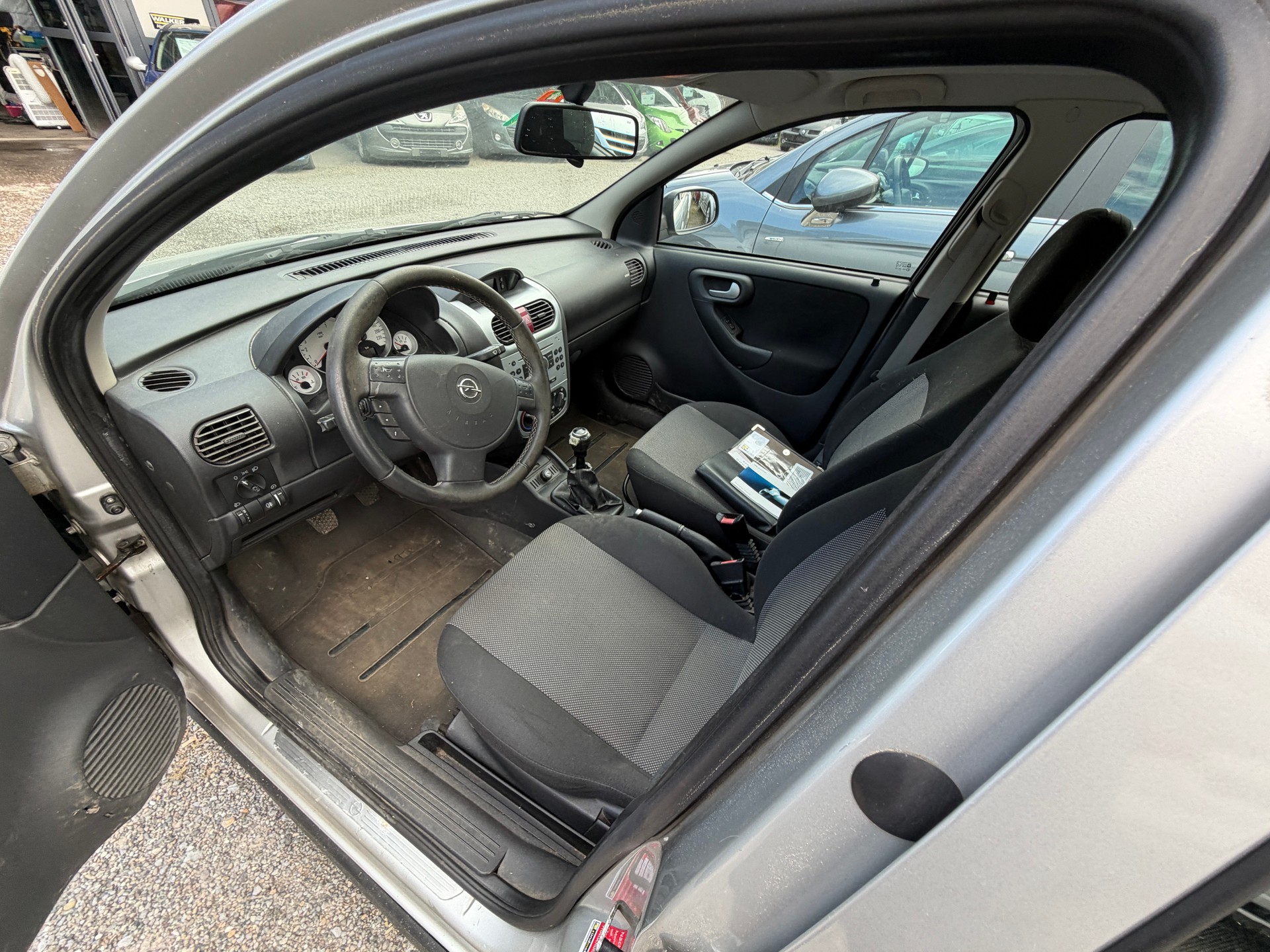OPEL Corsa 1.2 TP Silverline-image-5