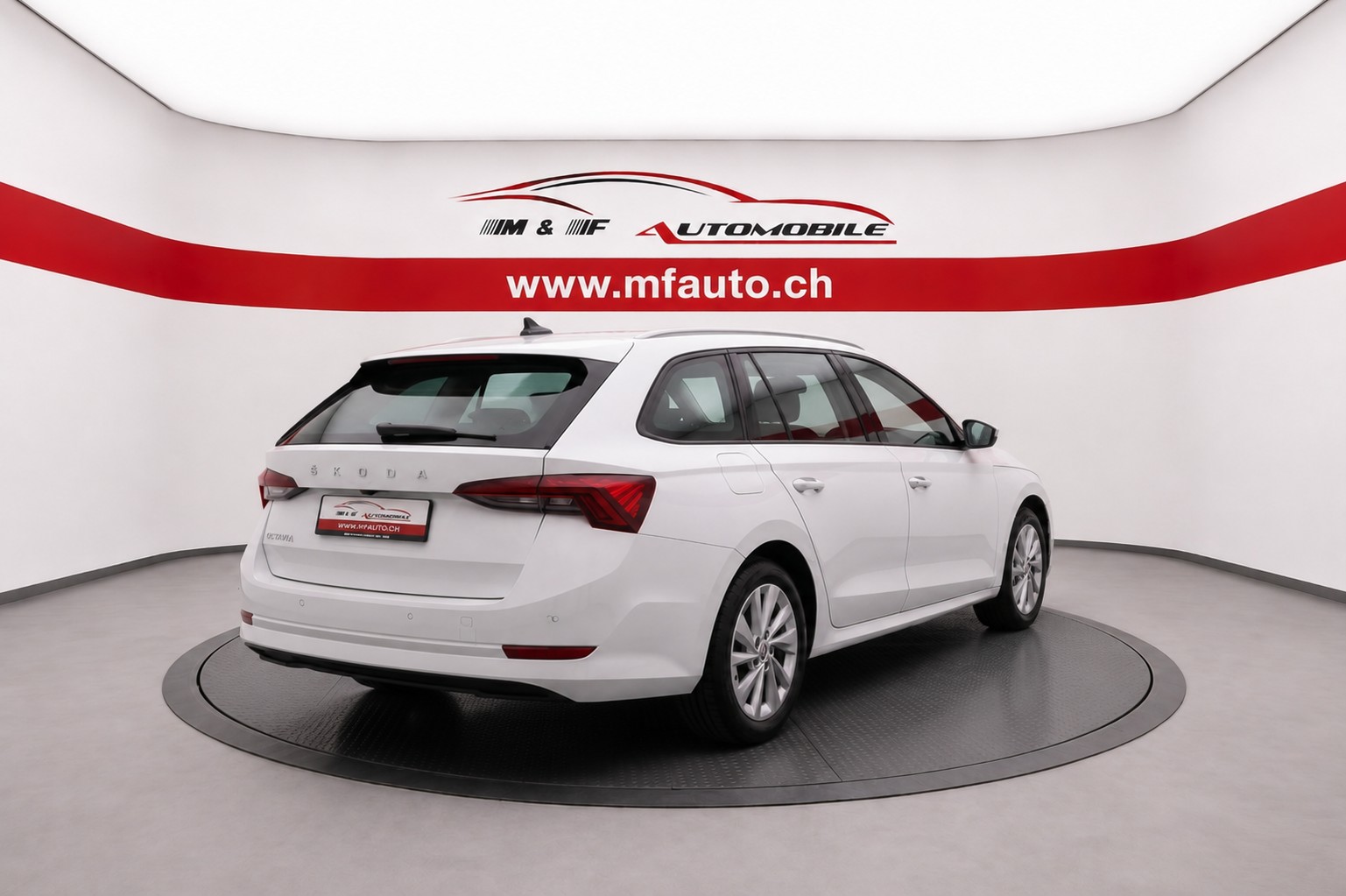 SKODA Octavia Combi 2.0 TDI Ambition DSG-image-6