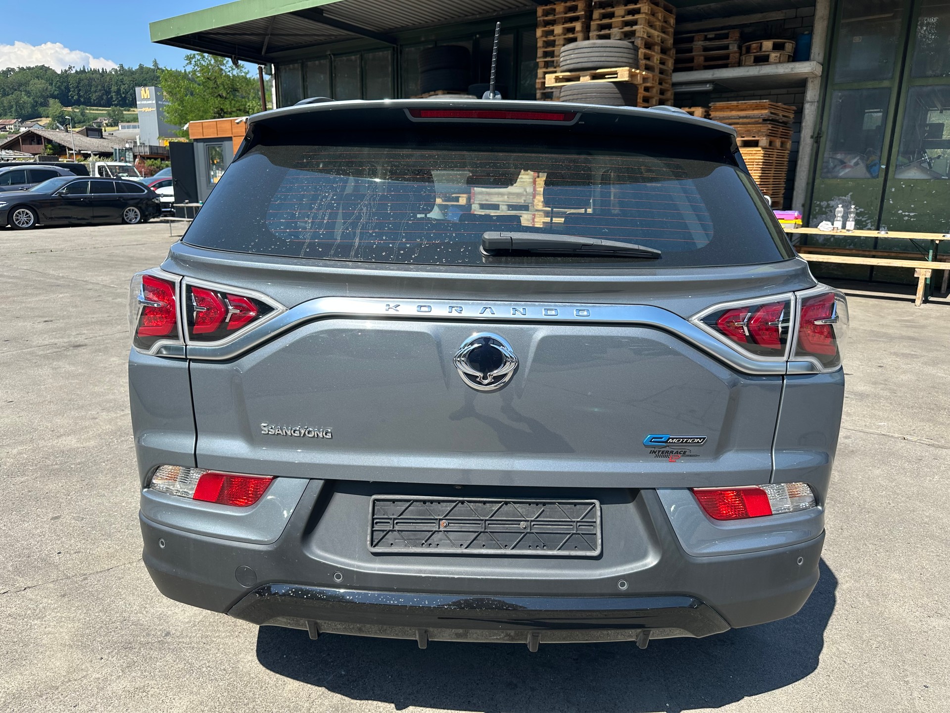 KGM-SsangYong Korando eMotion Titanium Plus-image-2