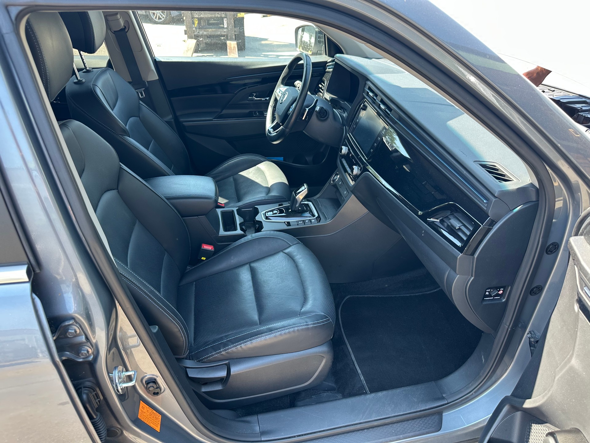 KGM-SsangYong Korando eMotion Titanium Plus-image-13