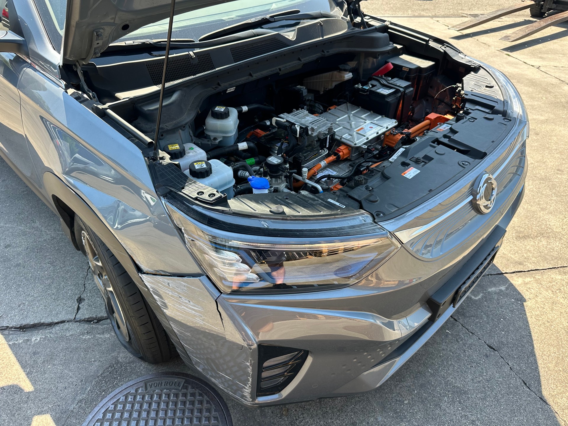 KGM-SsangYong Korando eMotion Titanium Plus-image-12