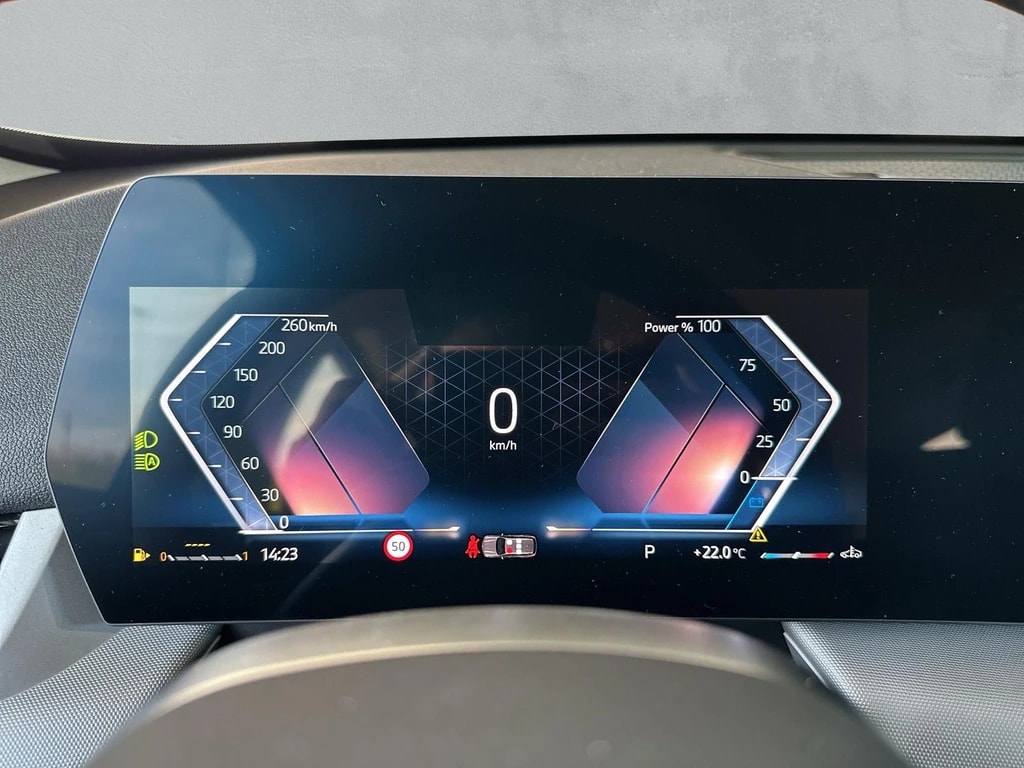 BMW X1 sDrive 18i-image-18