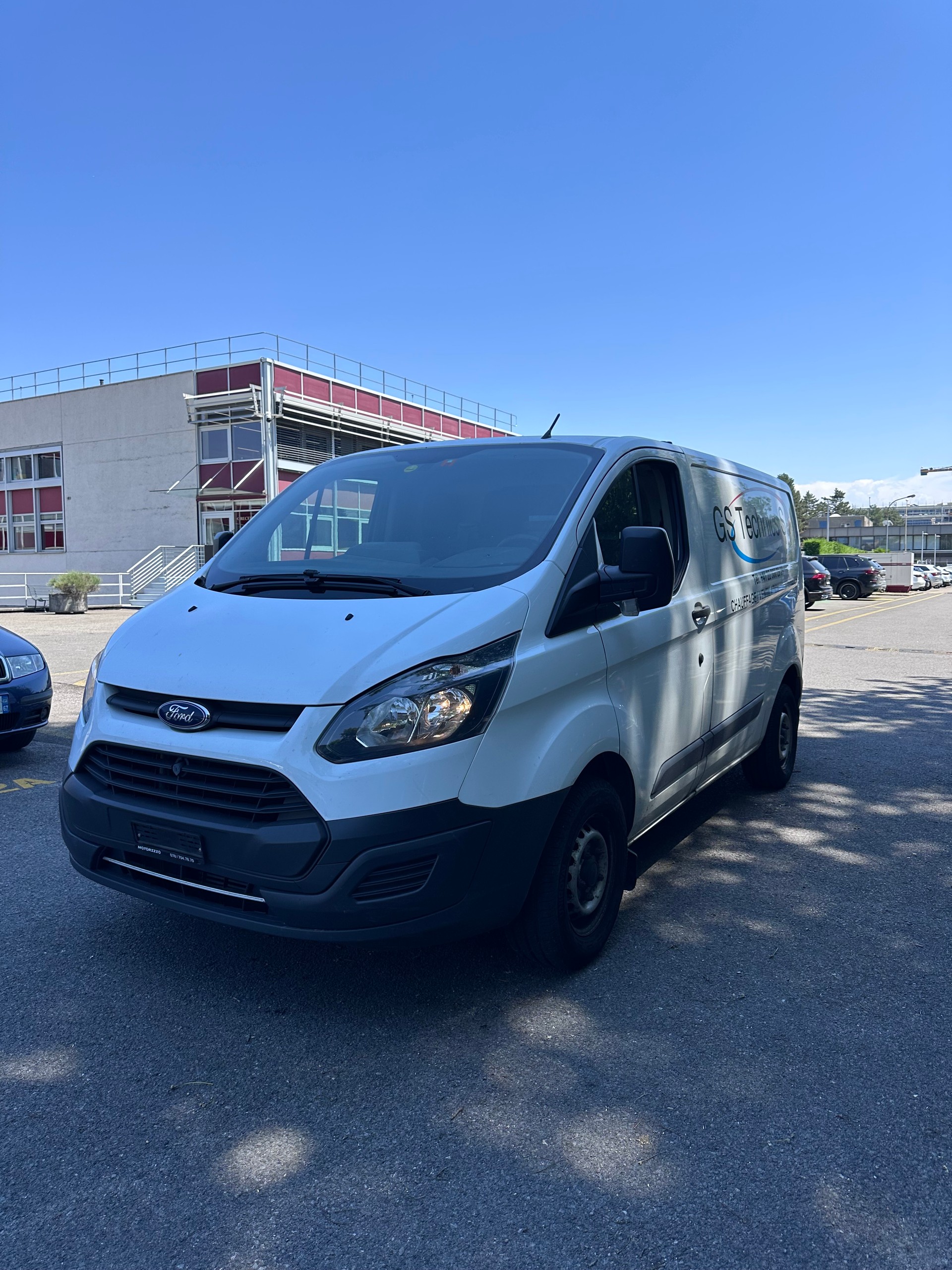 FORD Transit Custom Van 250 L1H1 Startup-image-0