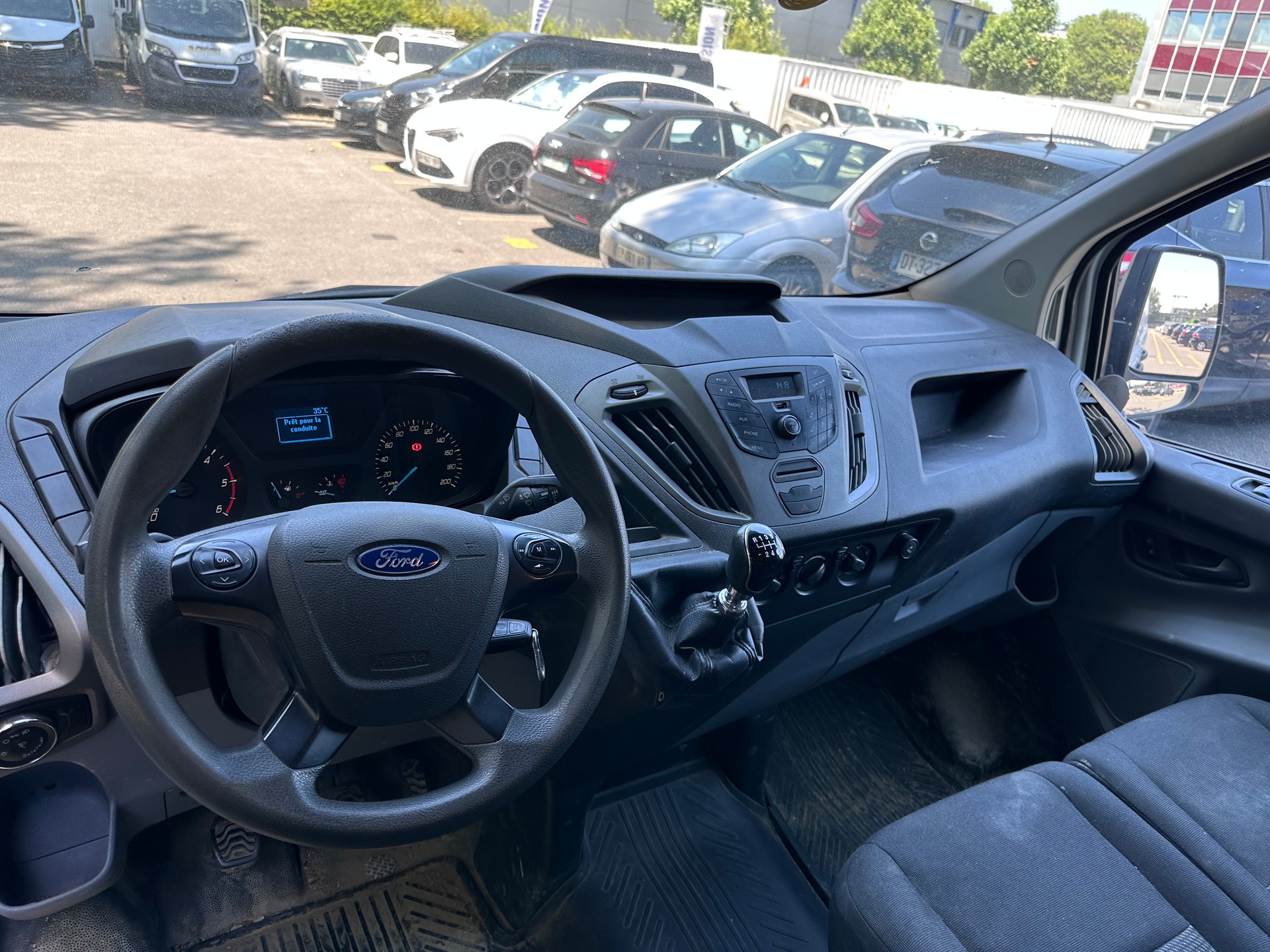FORD Transit Custom Van 250 L1H1 Startup-image-9
