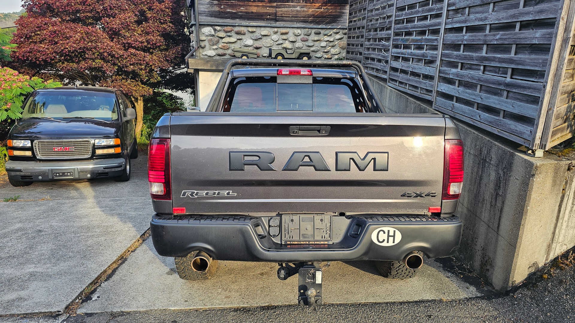 DODGE RAM 5.7 Rebel-image-5