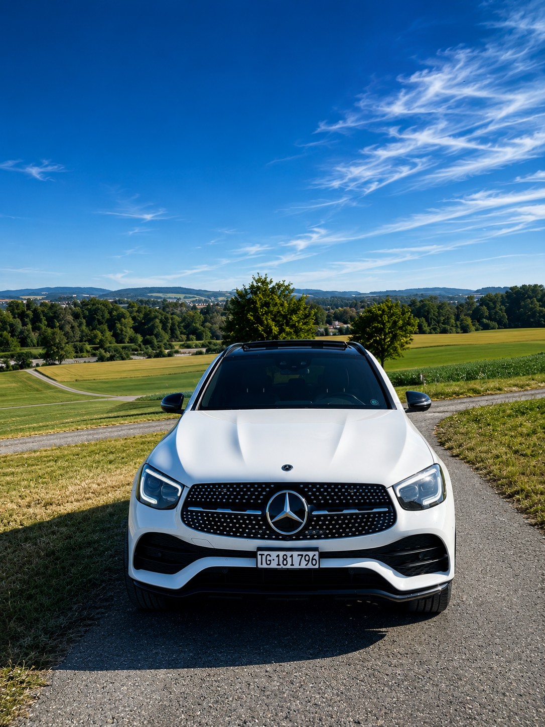 MERCEDES-BENZ GLC 300 d AMG Line 4m-image-3