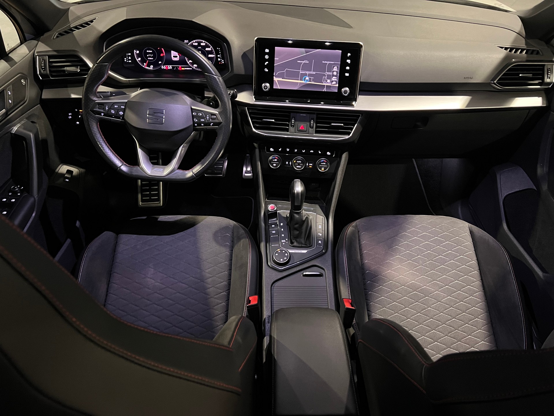 SEAT Tarraco 2.0 TSI 4Drive DSG Swiss FR-image-9