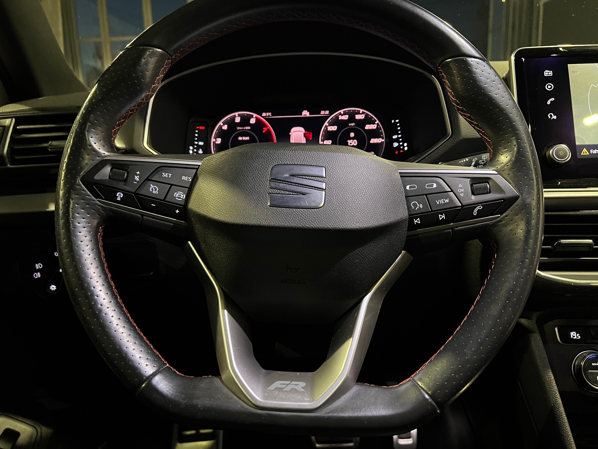 SEAT Tarraco 2.0 TSI 4Drive DSG Swiss FR-image-22