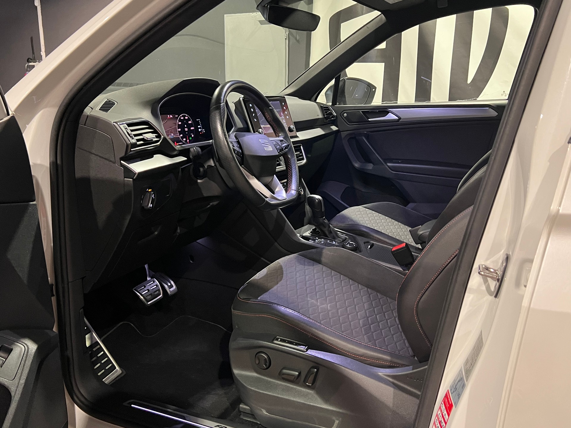 SEAT Tarraco 2.0 TSI 4Drive DSG Swiss FR-image-11